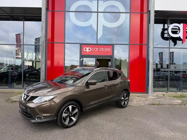 2017 Nissan Qashqai in Brown for sale