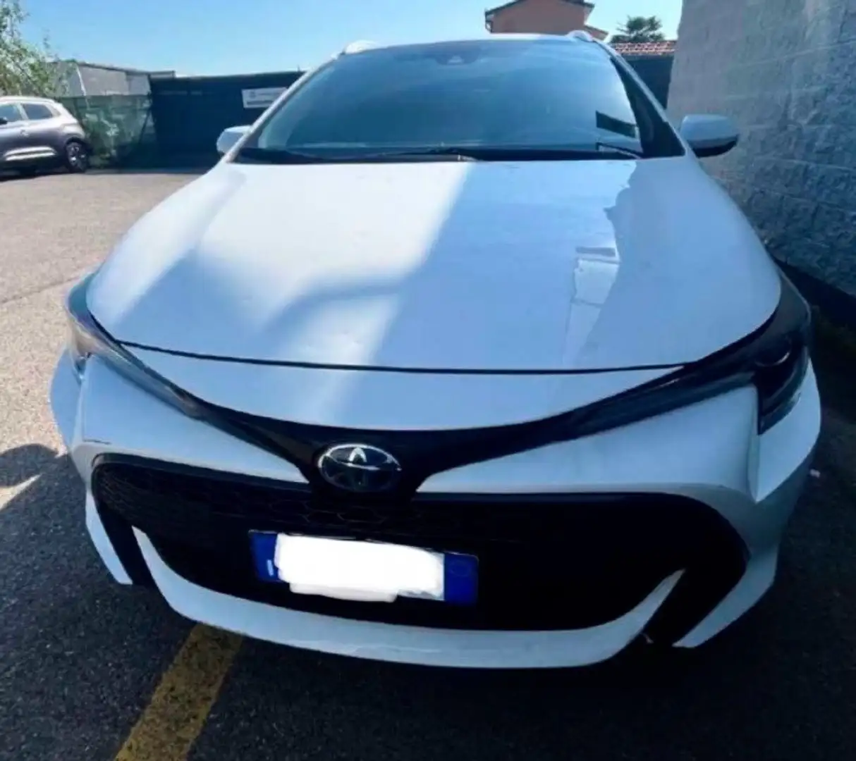 Toyota Corolla 2.0 Hybrid Lounge Bianco - 2