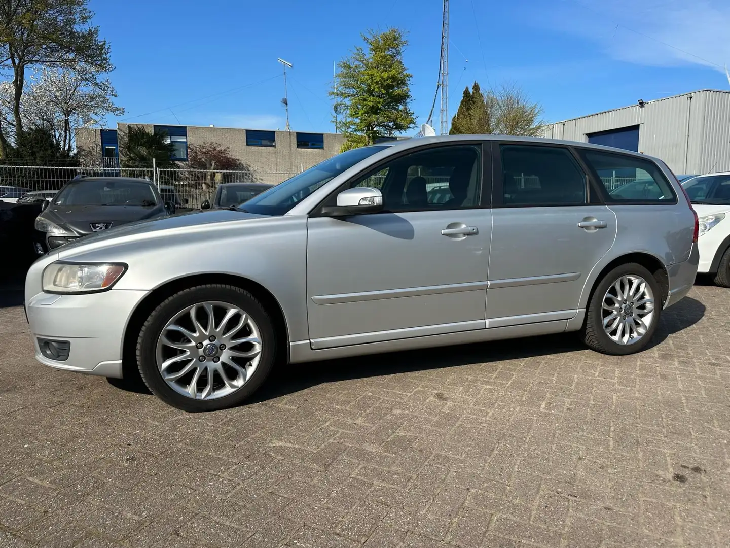 Volvo V50 1.8F Momentum Grijs - 2