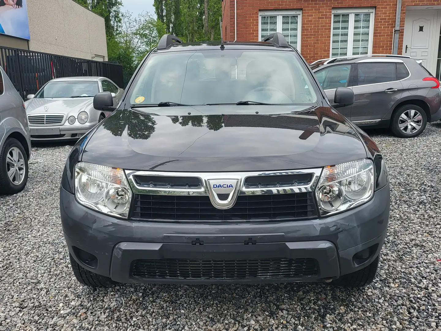 Dacia Duster 1.5 dCi 4x2 Ambiance*1er Pro* crna - 2