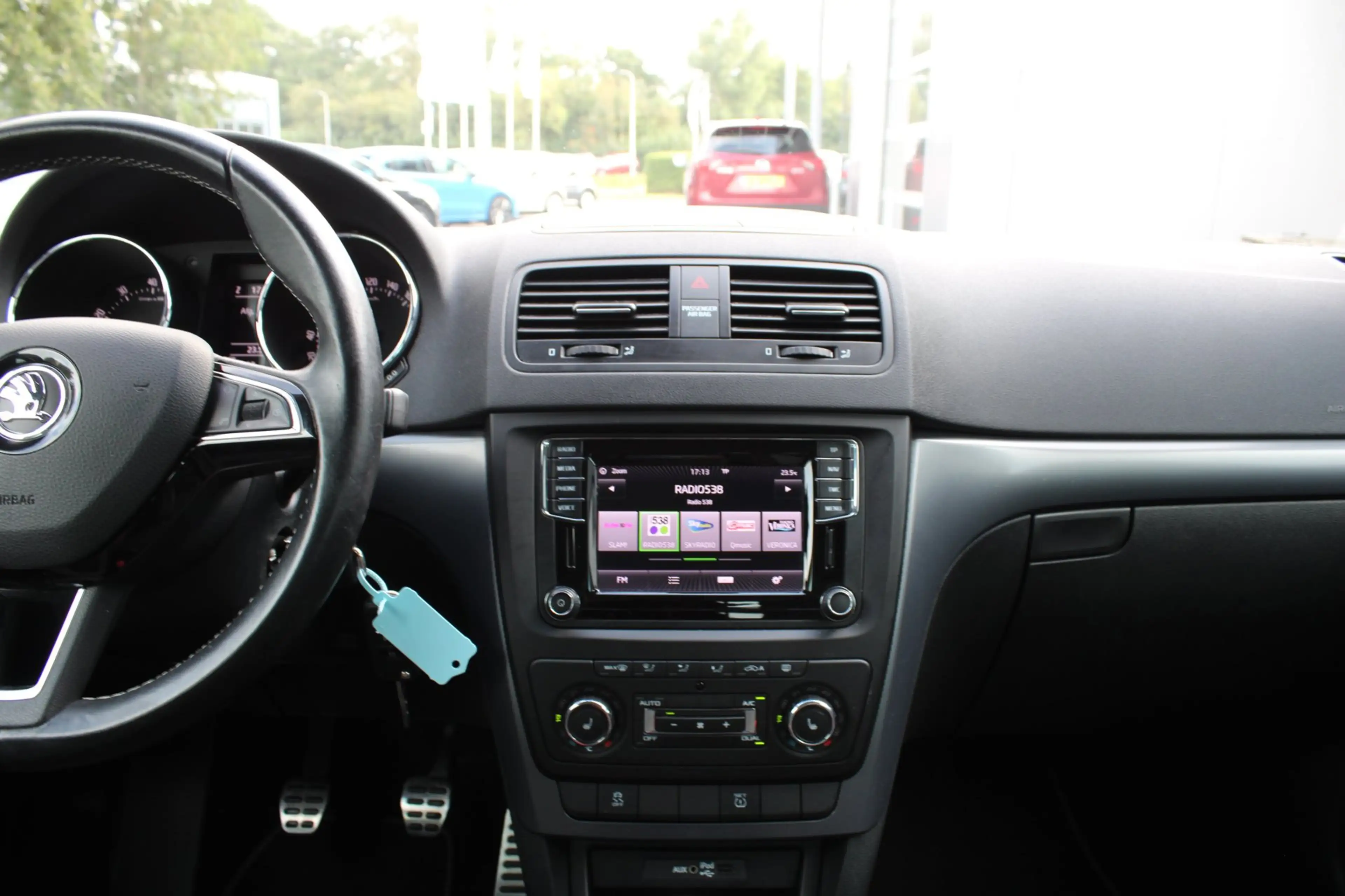 Skoda Yeti Outdoor 1.2 TSI Adventure Clima/Cruise/Stoelverwar — photo 29