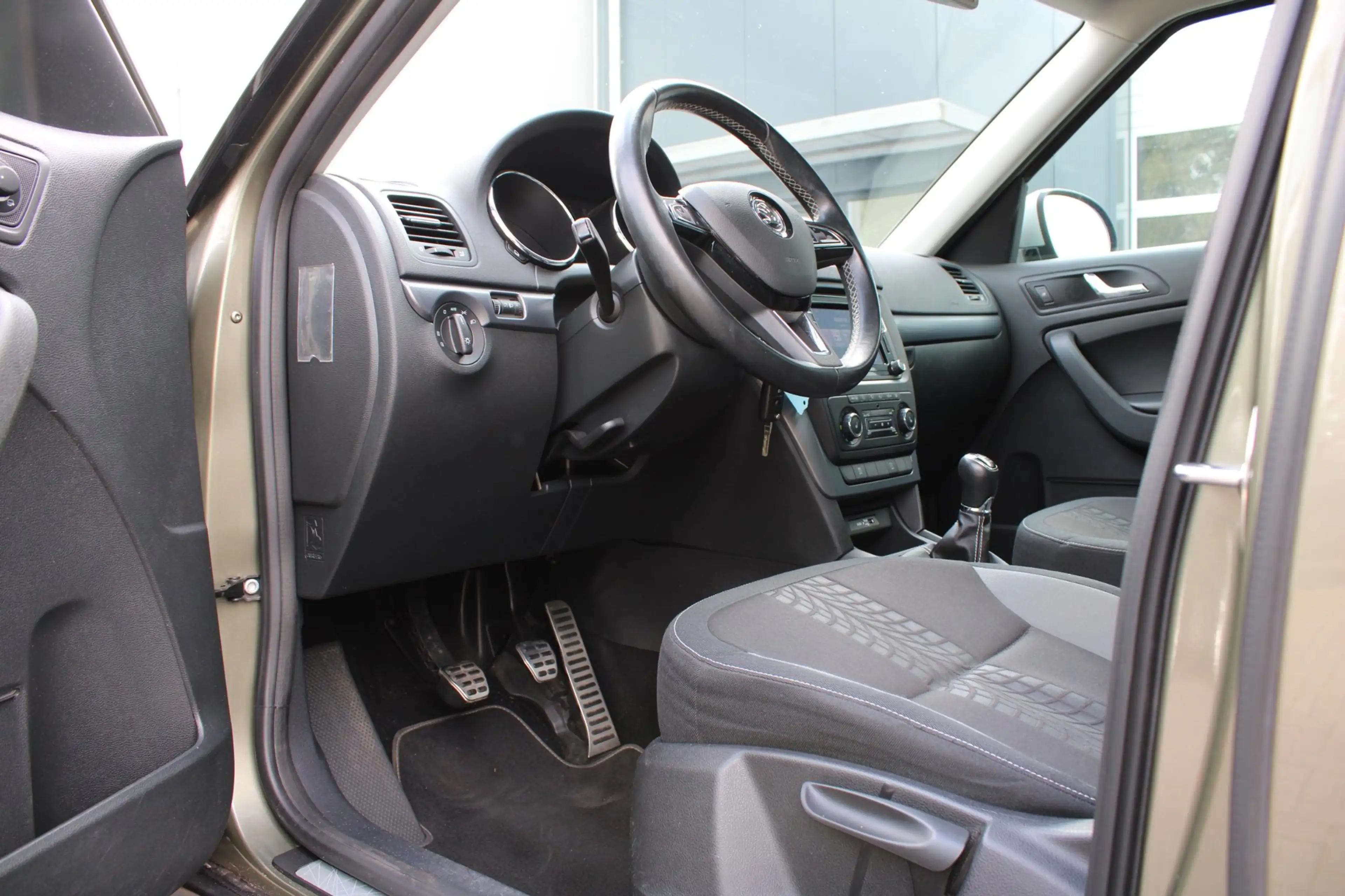 Skoda Yeti Outdoor 1.2 TSI Adventure Clima/Cruise/Stoelverwar — photo 5