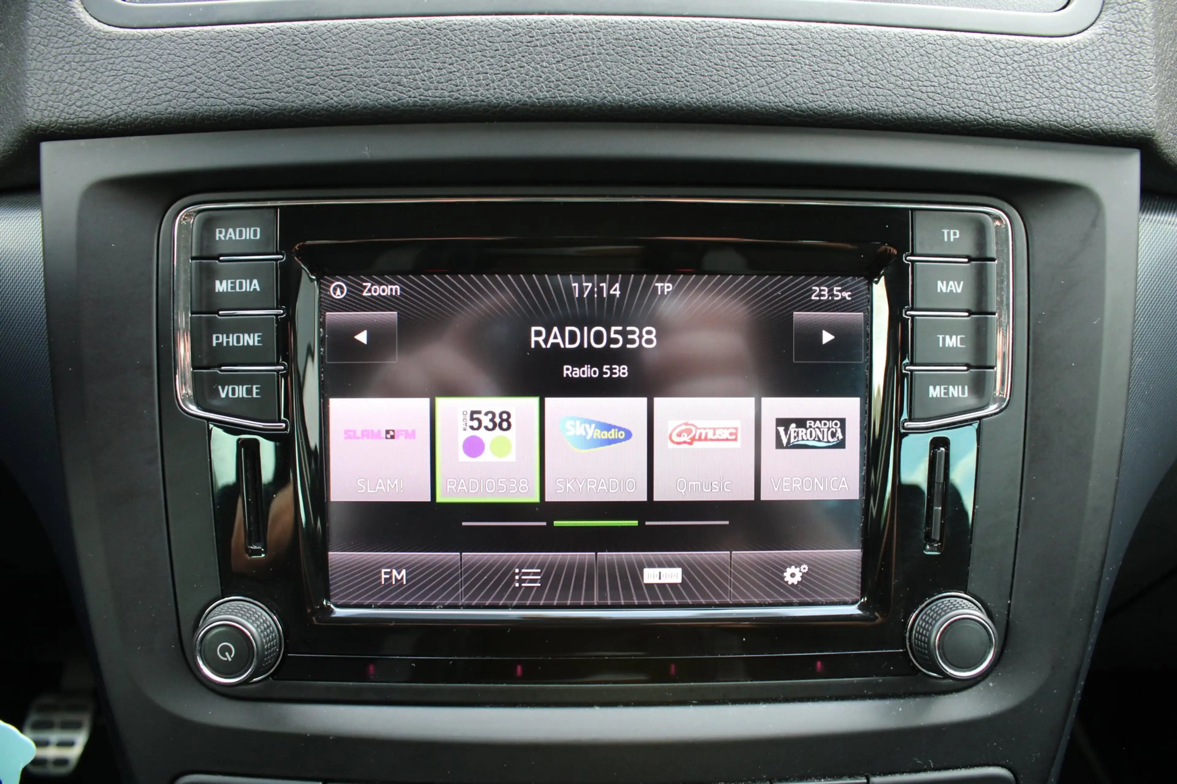 Skoda Yeti Outdoor 1.2 TSI Adventure Clima/Cruise/Stoelverwar — photo 17