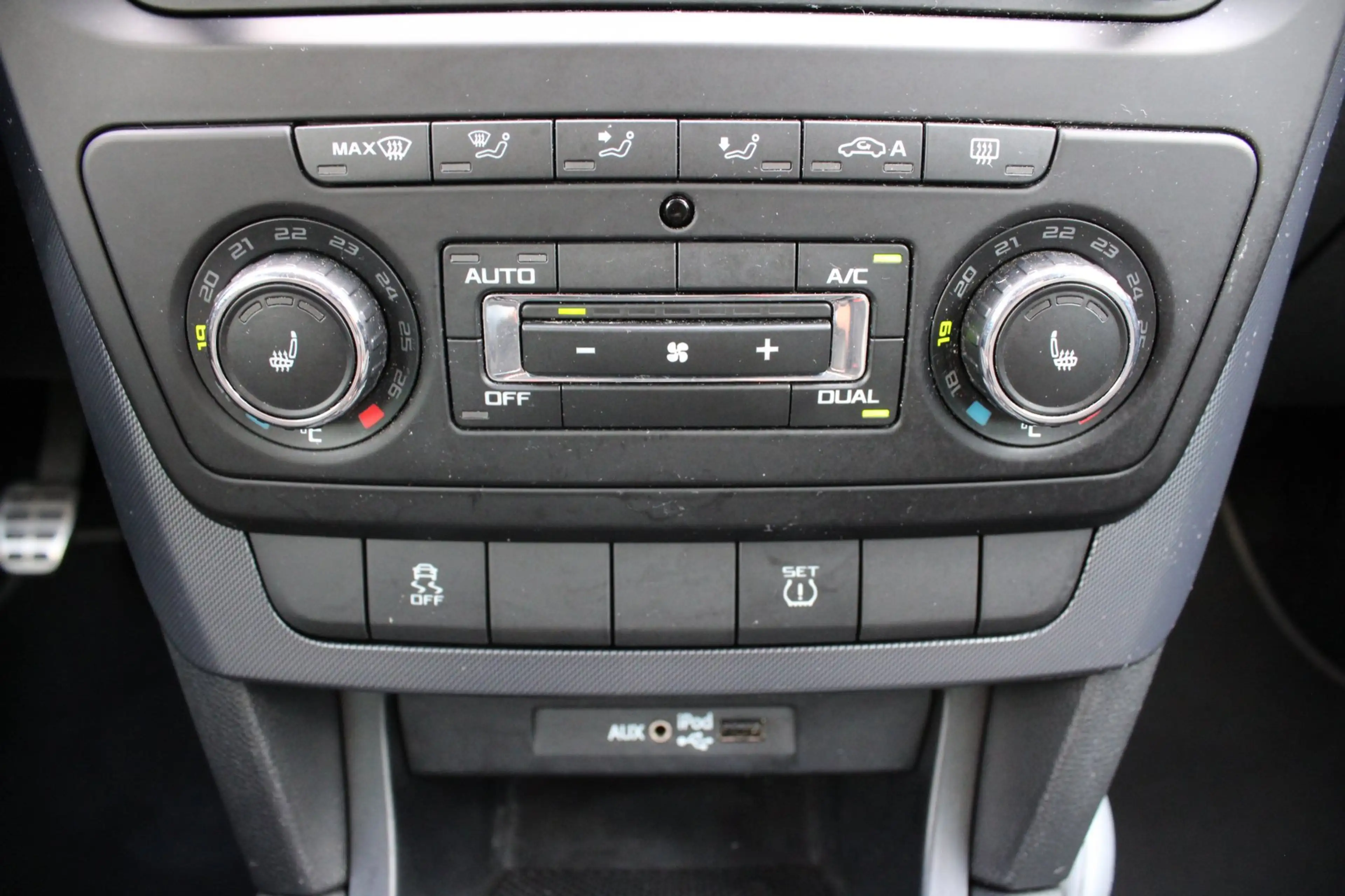 Skoda Yeti Outdoor 1.2 TSI Adventure Clima/Cruise/Stoelverwar — photo 18
