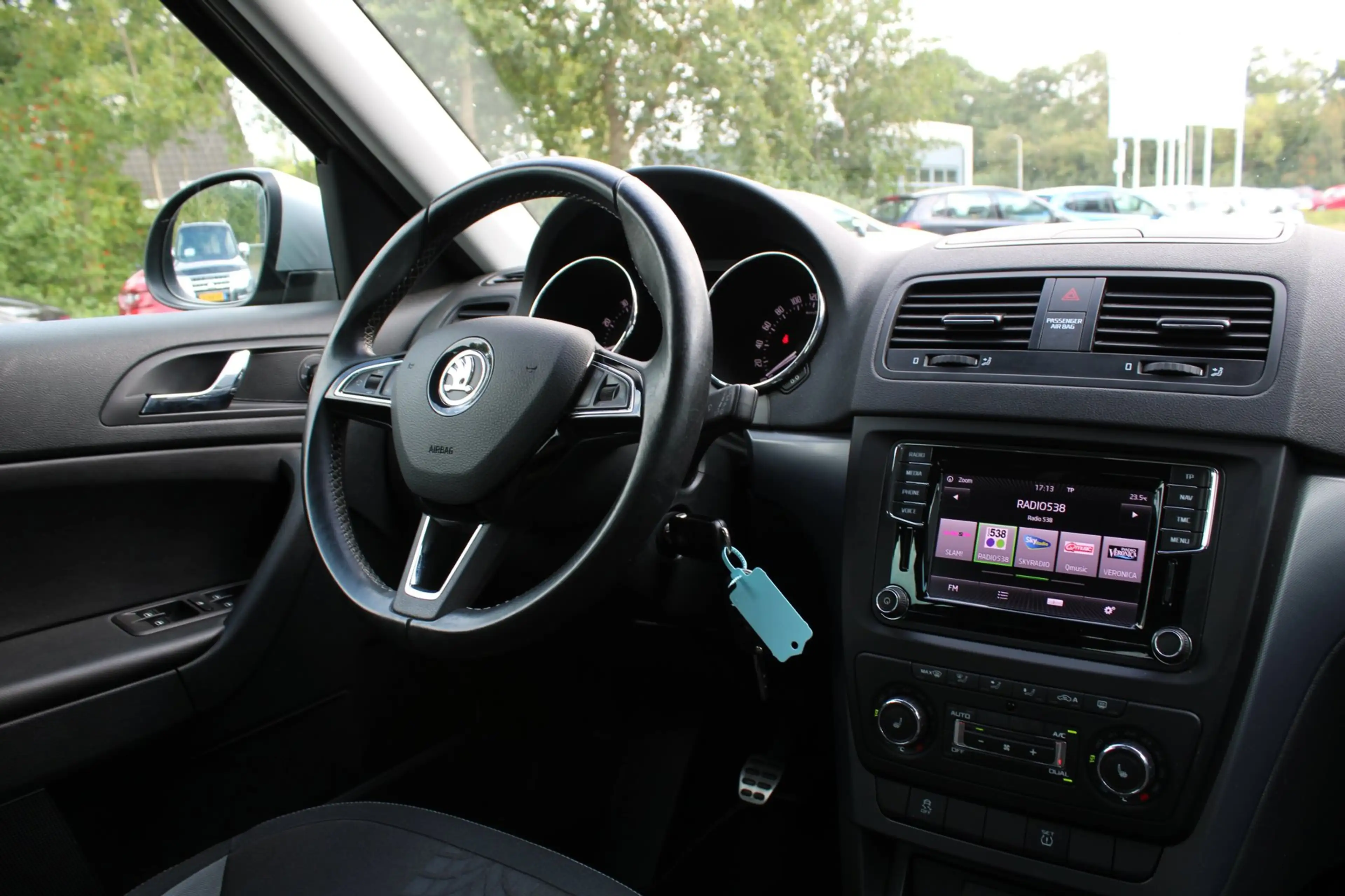 Skoda Yeti Outdoor 1.2 TSI Adventure Clima/Cruise/Stoelverwar — photo 12
