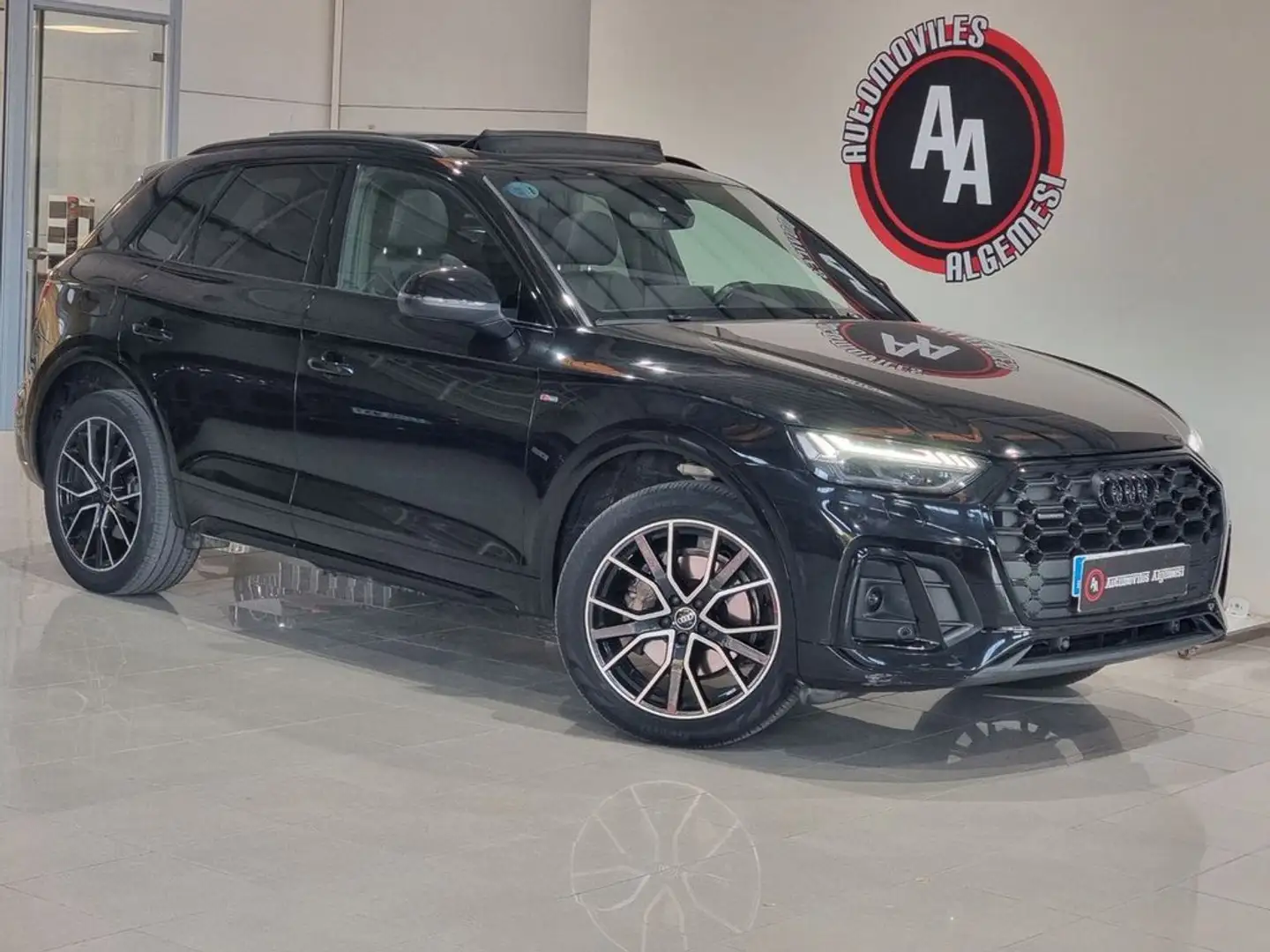 Audi Q5 Black line 40 TDI 150kW quattroultra Schwarz - 1