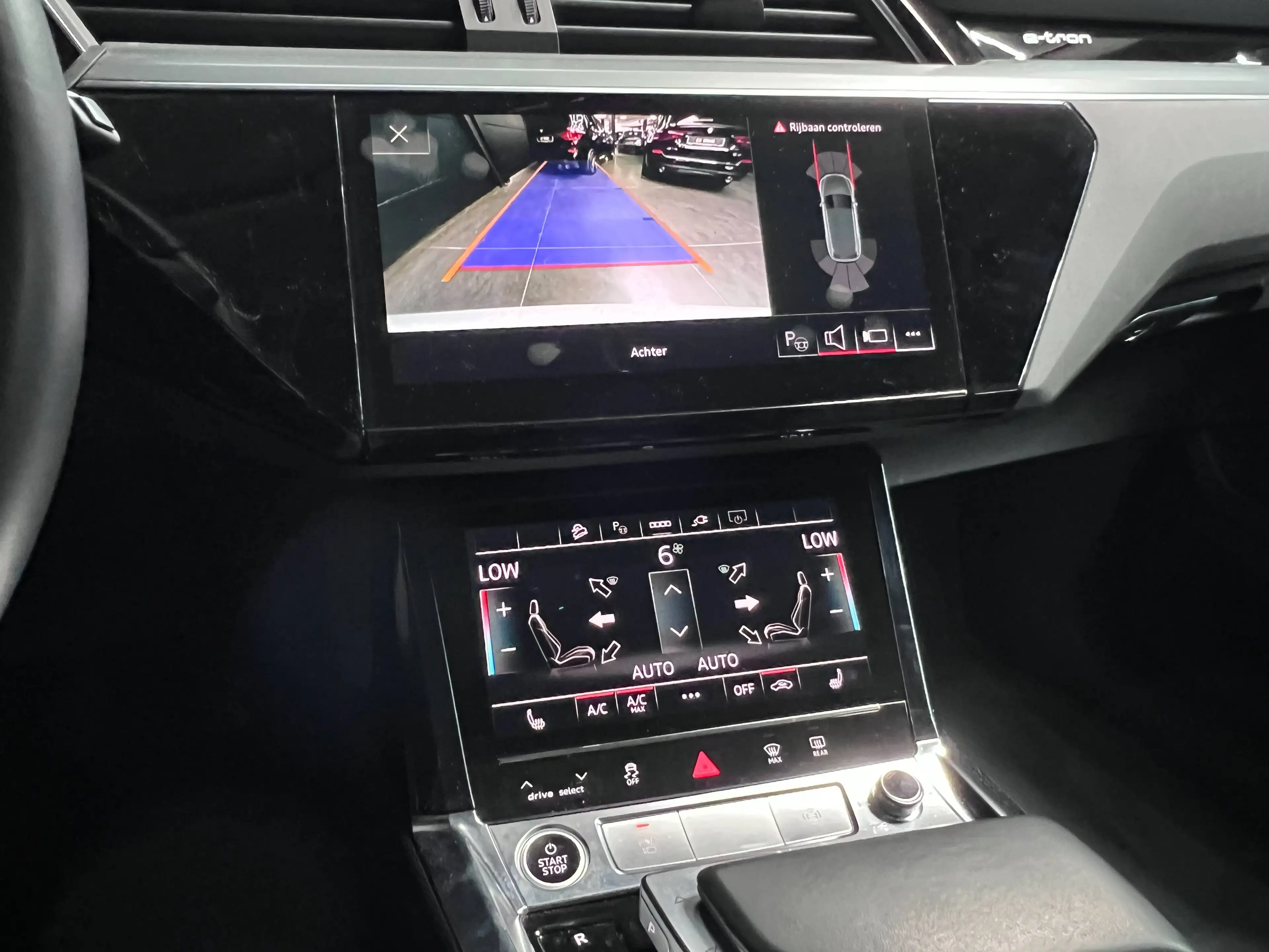 Audi e-tron 55 Quattro S line / BLACK pack / — photo 12