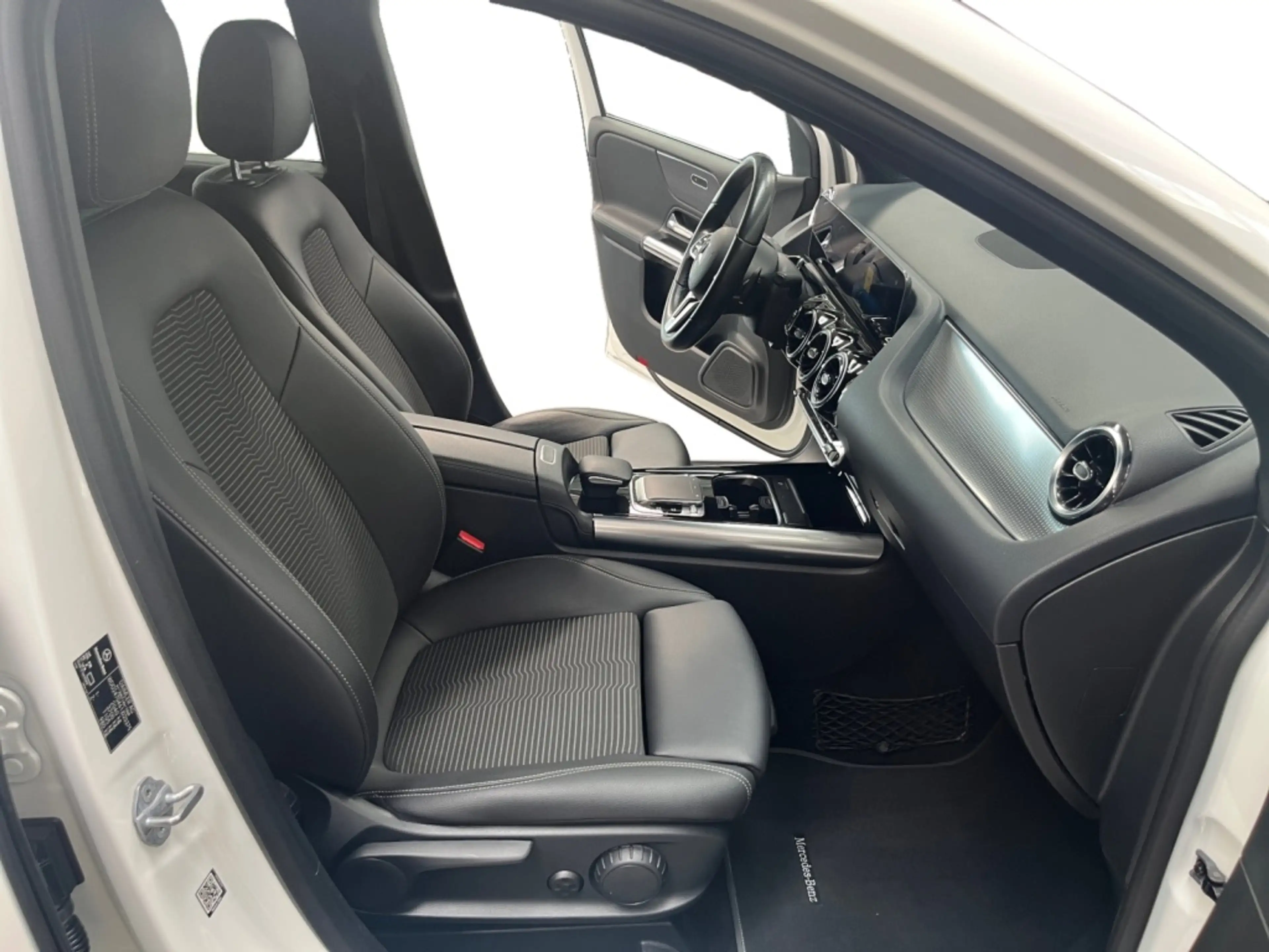 Mercedes-Benz B 250 Progressive  MBUX+Progressive+AHK+Wide+Cam — photo 9