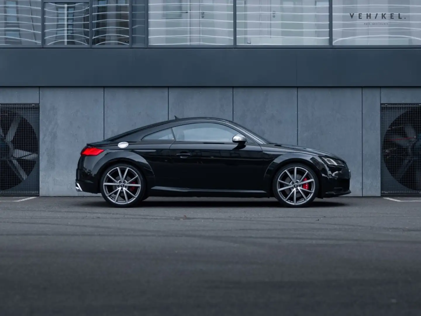 Audi TTS 2.0 TFSI TTS Quattro Pro Line Schwarz - 2