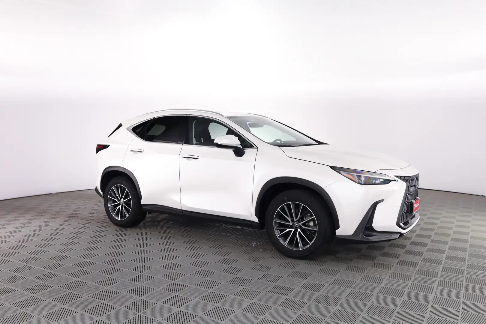 Lexus NX 300h Hybrid Premium Bianco - 2