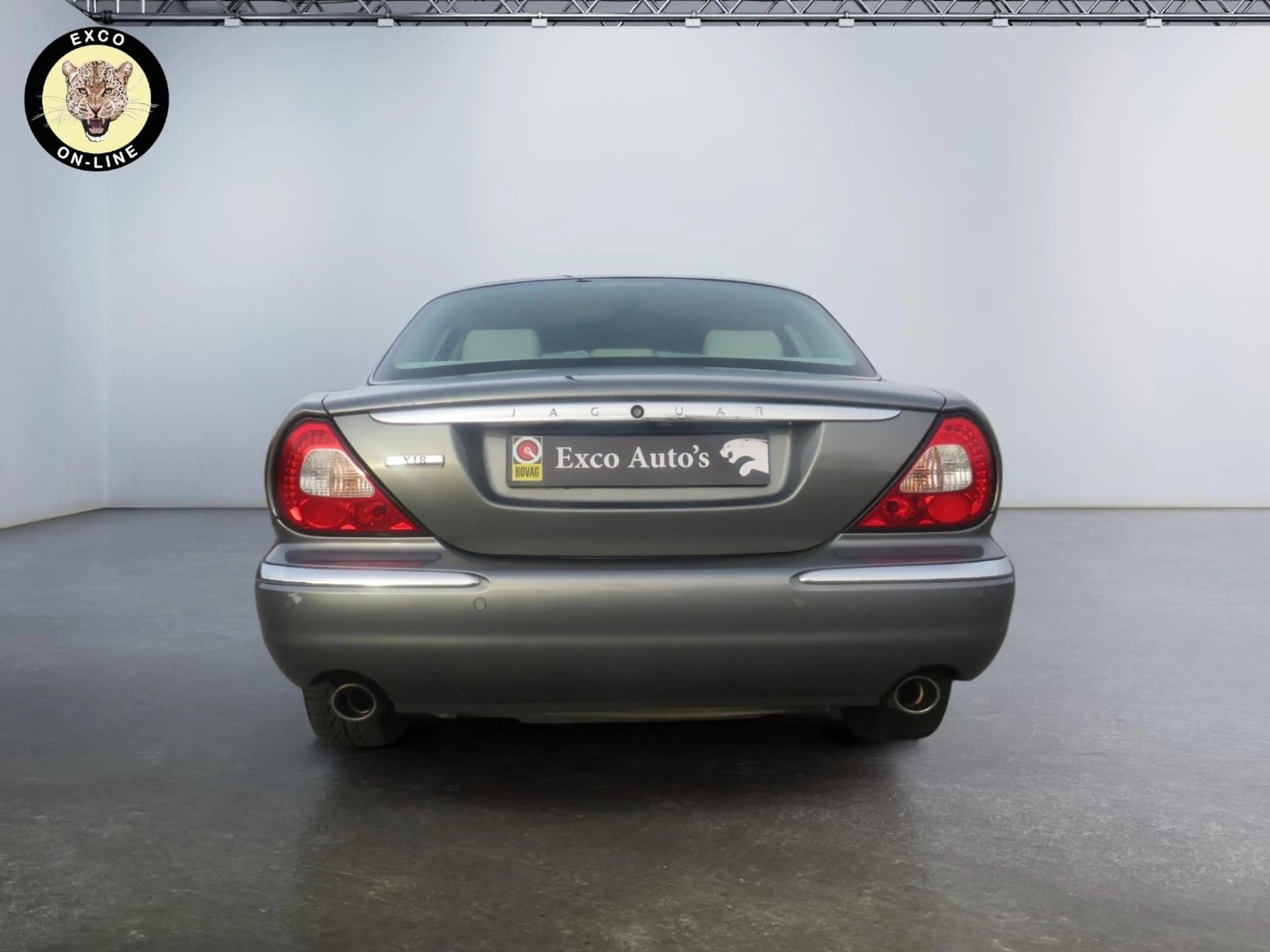 Jaguar XJ 4.2 V8 Executive — photo 12