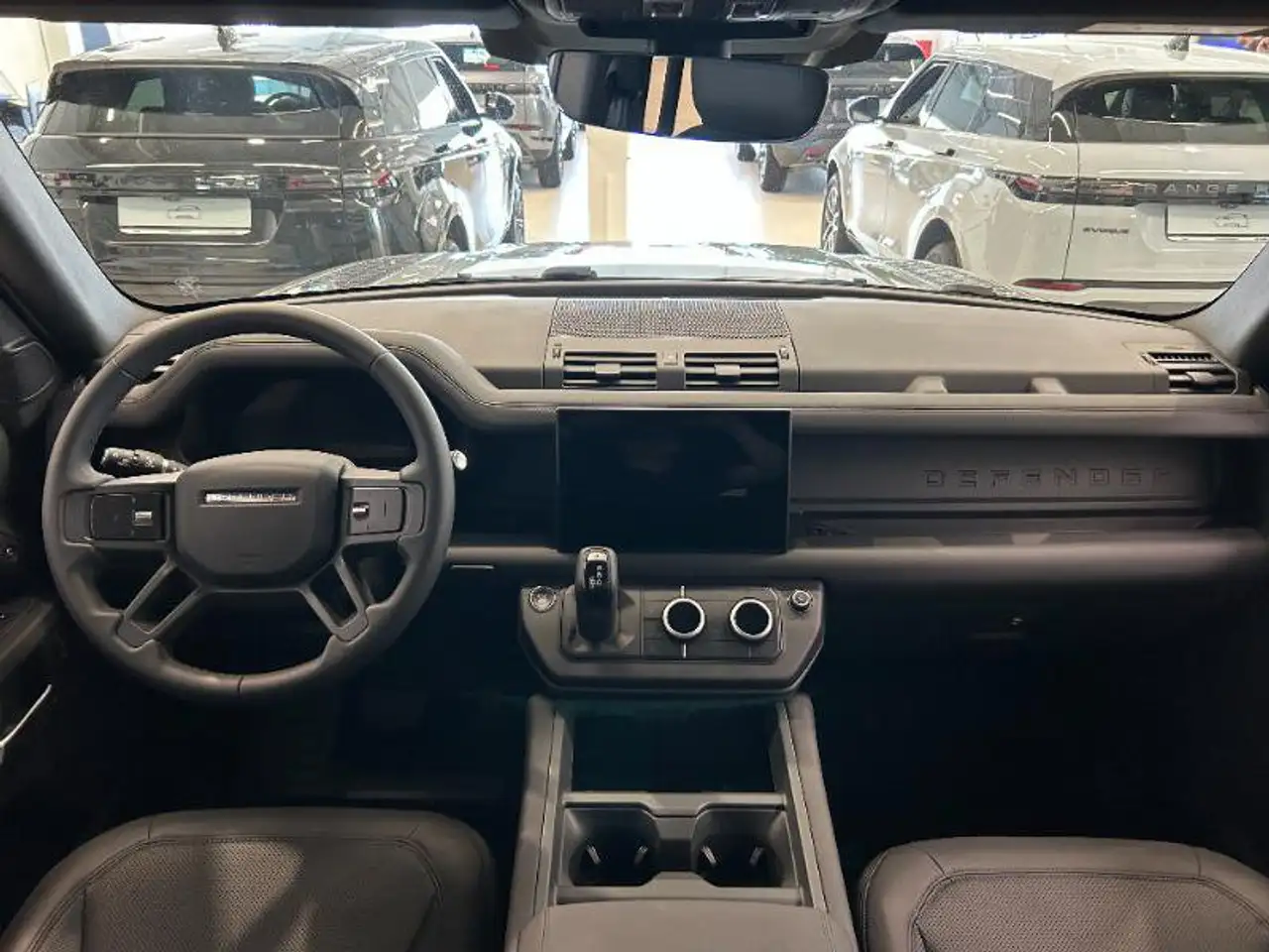 Land Rover Defender 2026 — фото 14