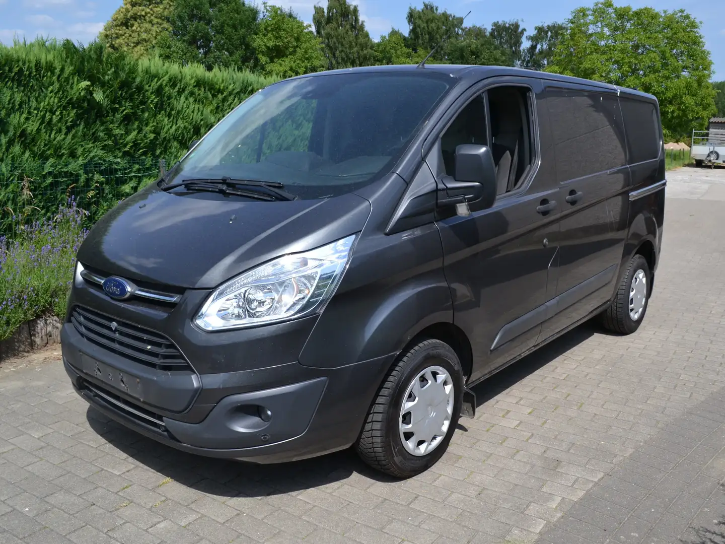Ford Transit Custom 2.0 TDCi L1H1 Limited Multi-use Grijs - 2