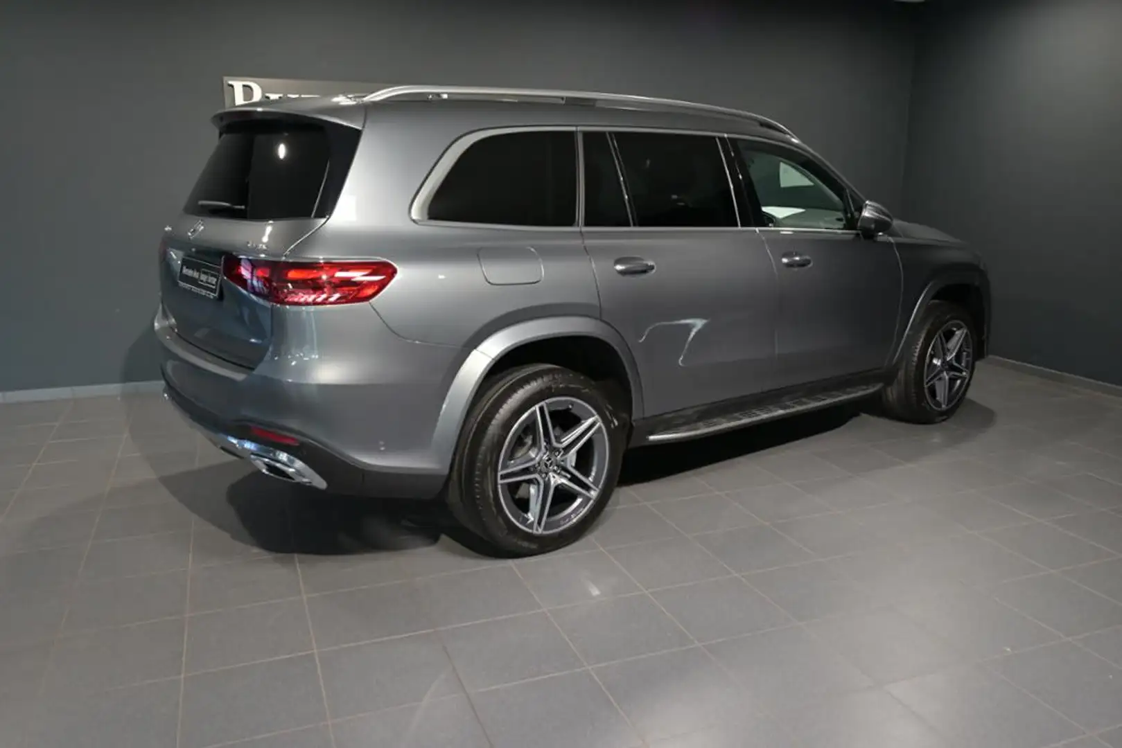 Mercedes-Benz GLS 350 d 4M AMG/MULTIB./SOUND/DISTRO/PANO/AHK Grau - 2