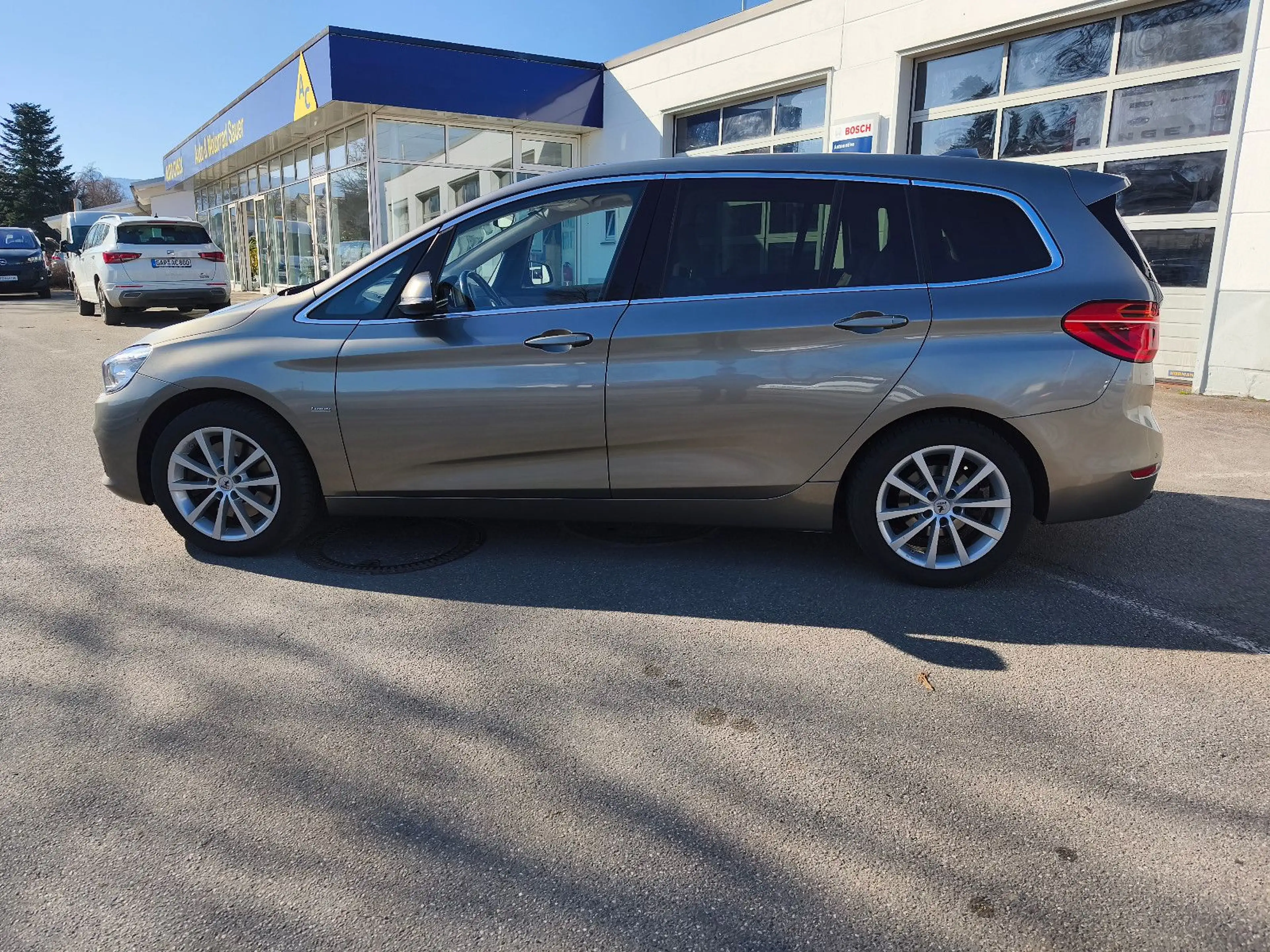 BMW 220 Baureihe 2 Gran Tourer 220 d xDrive Luxury Line — photo 5