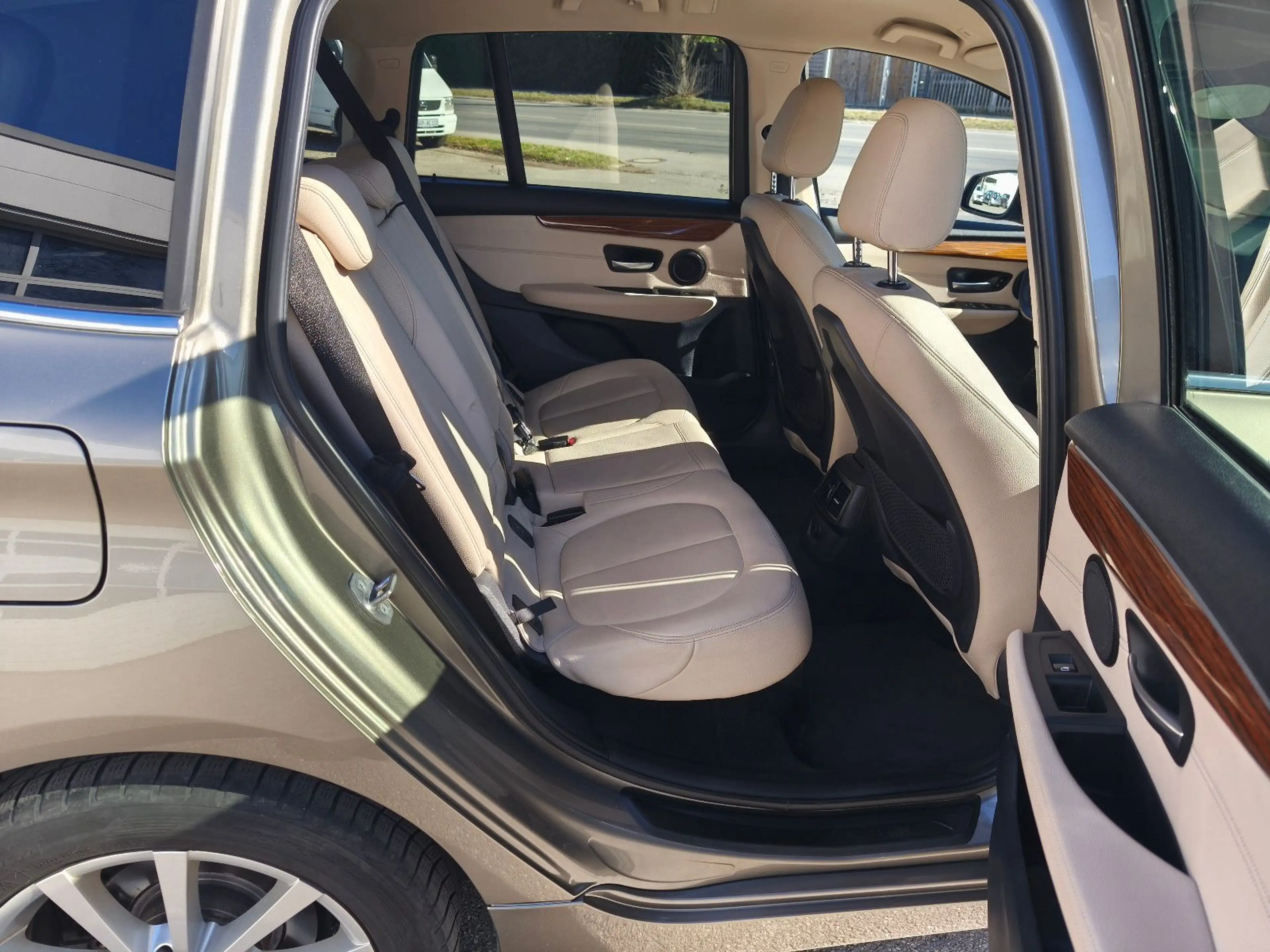 BMW 220 Baureihe 2 Gran Tourer 220 d xDrive Luxury Line — photo 15