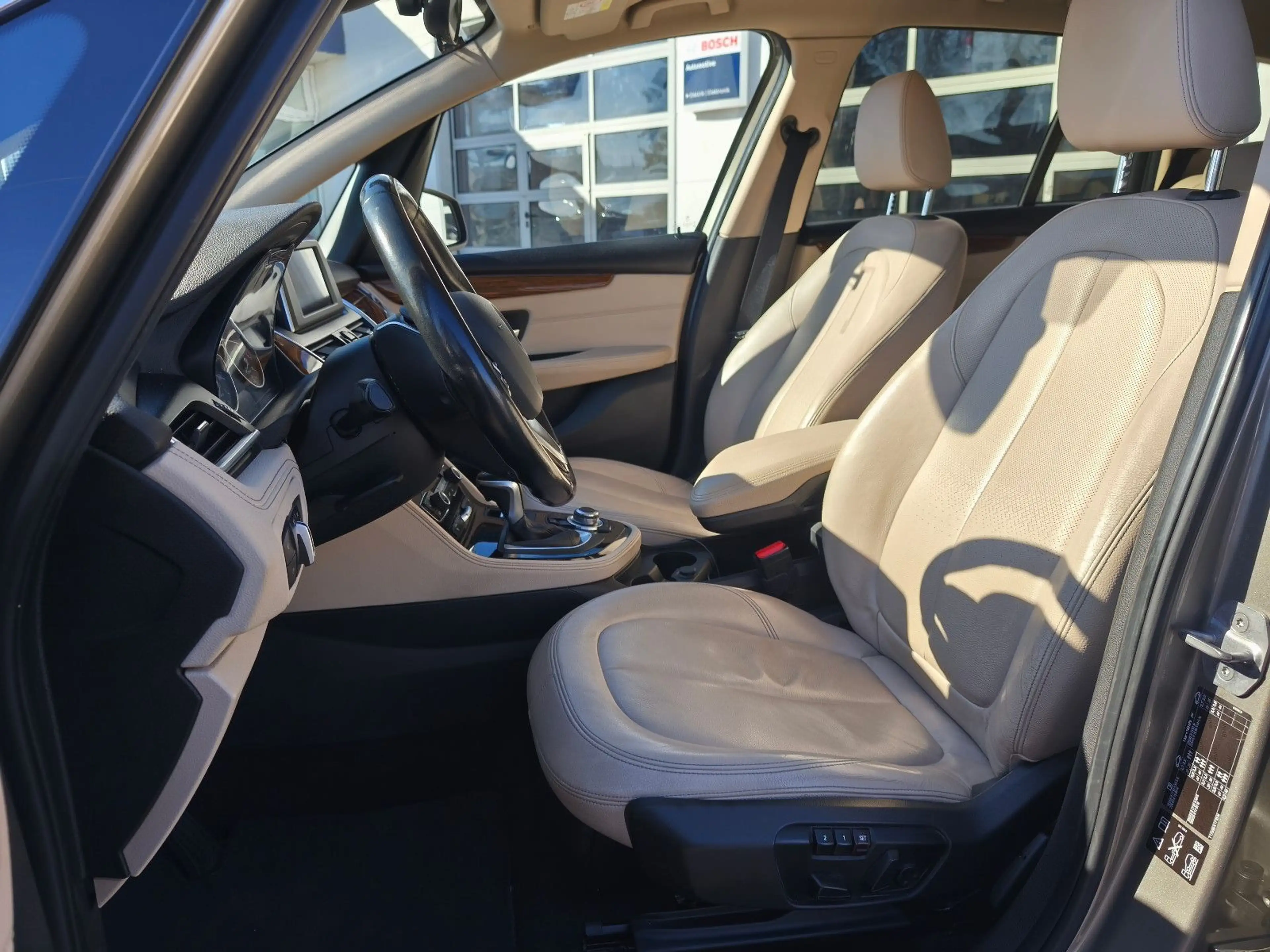 BMW 220 Baureihe 2 Gran Tourer 220 d xDrive Luxury Line — photo 6