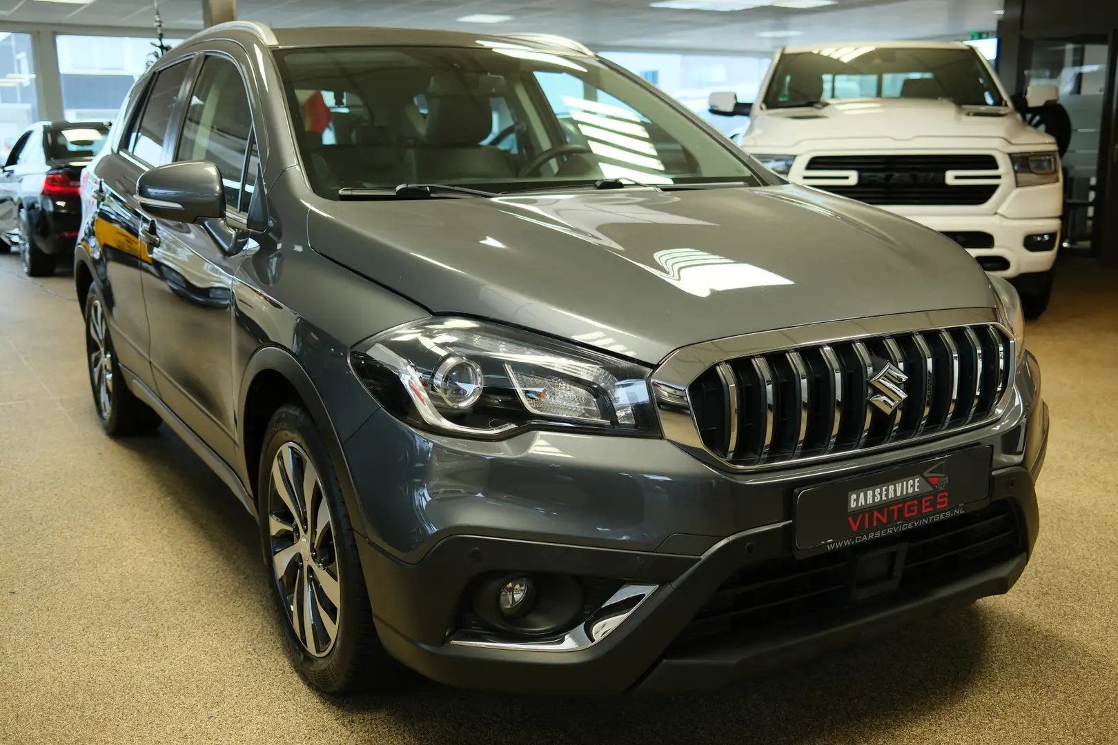 Suzuki S-Cross 1.4 Boosterjet High Executive Leder,Pano,Trekhaak, Gris - 2