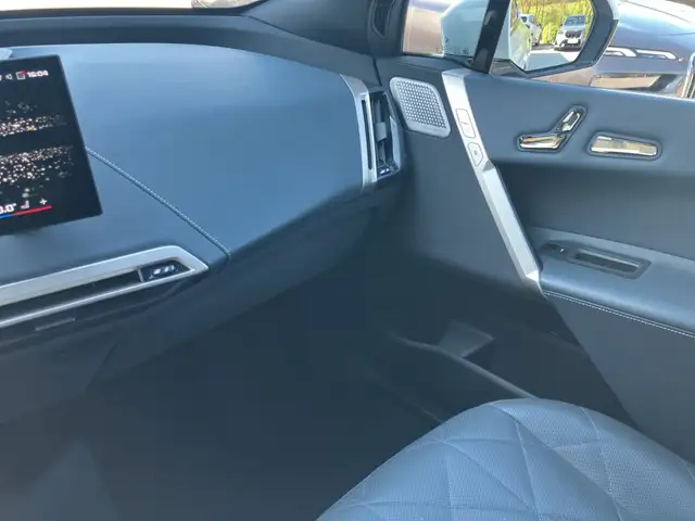 BMW iX M60 Ansicht 10