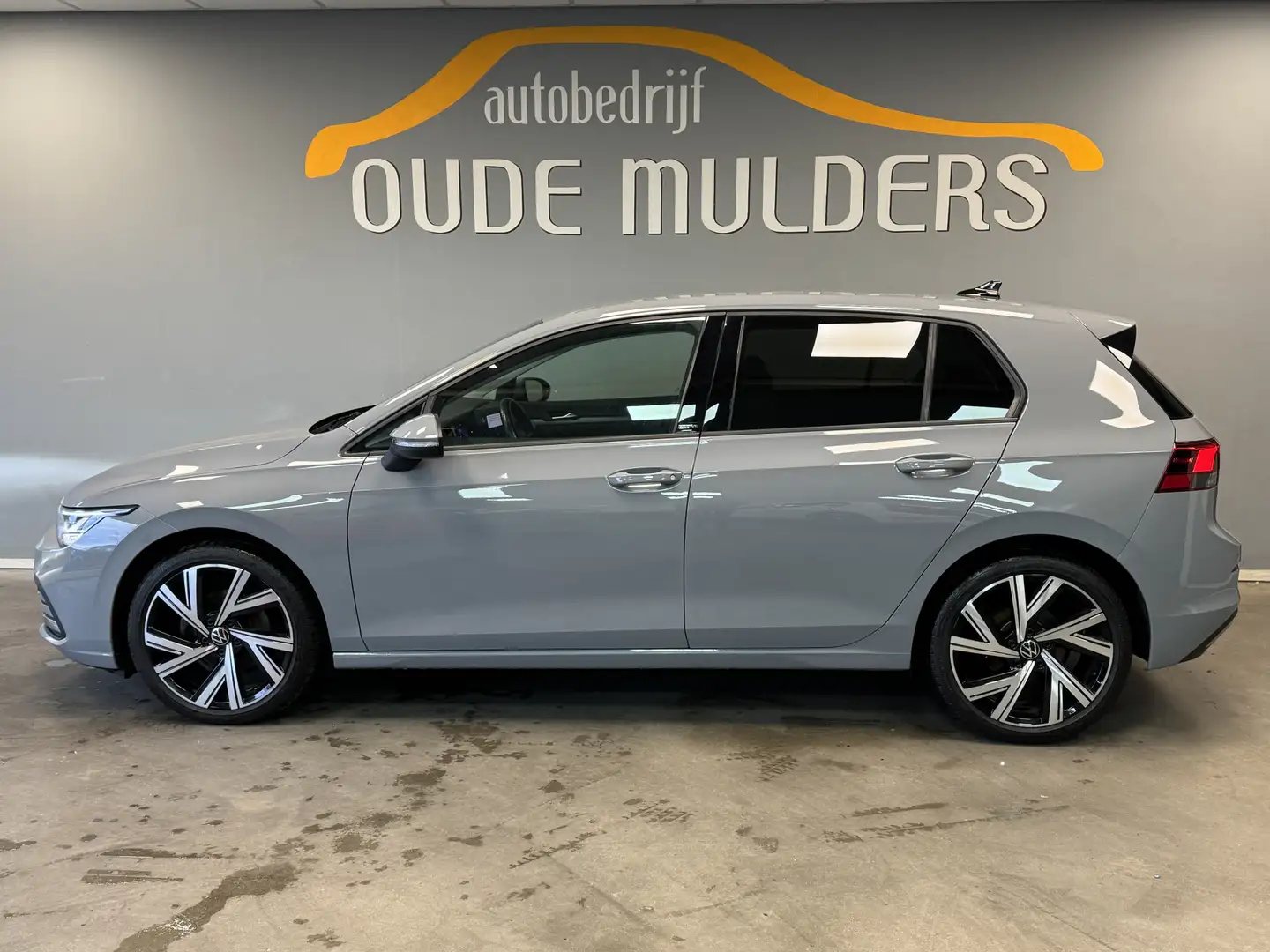 Volkswagen Golf 1.5 TSI Stoel+Stuurverwarming/Parkeersensoren/Navi Gris - 2