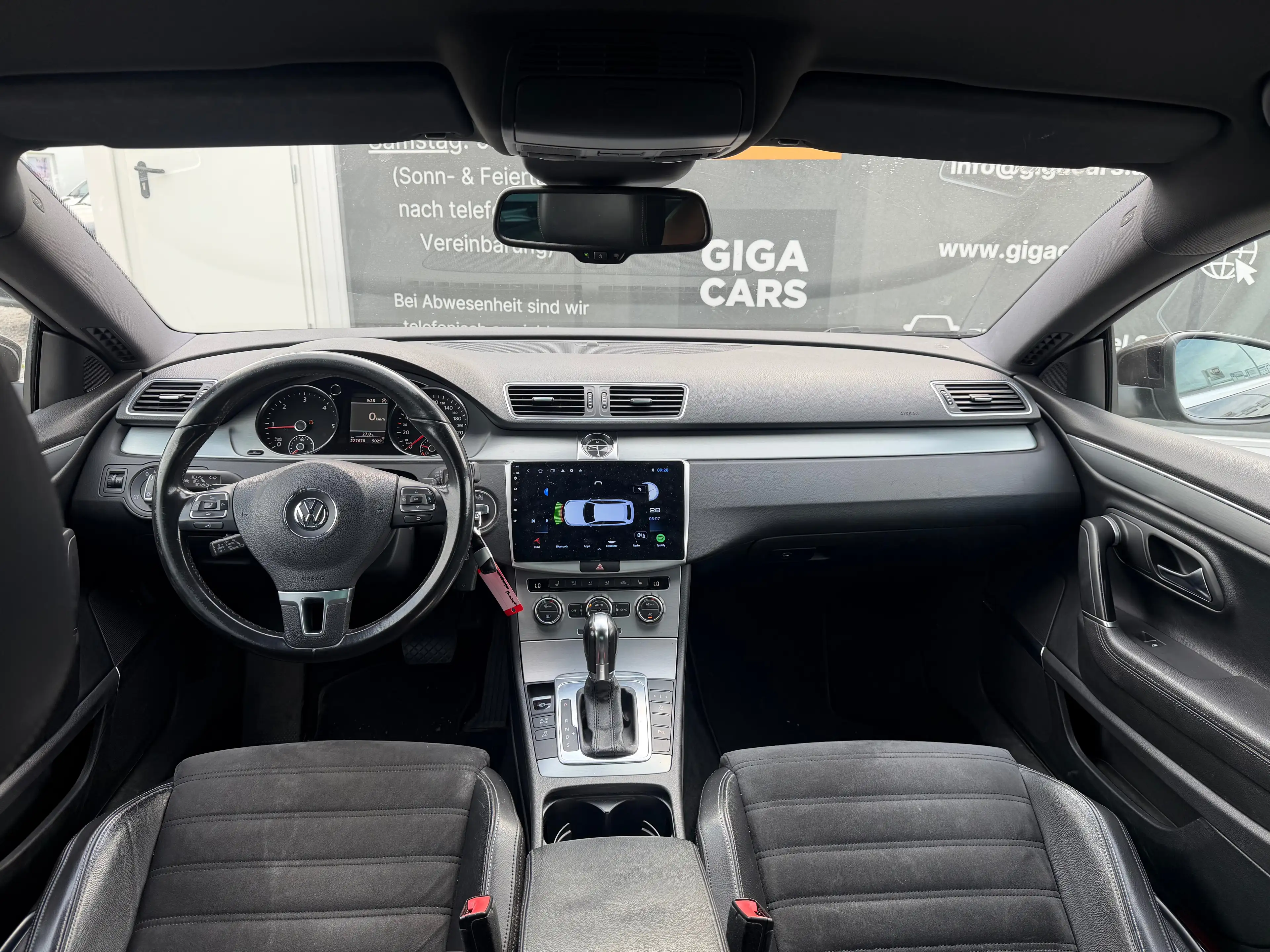Volkswagen CC Basis BMT — photo 9