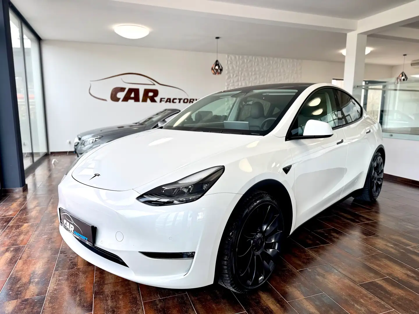 Tesla Model Y PERFORMANCE * VERKAUFT * Blanc - 2