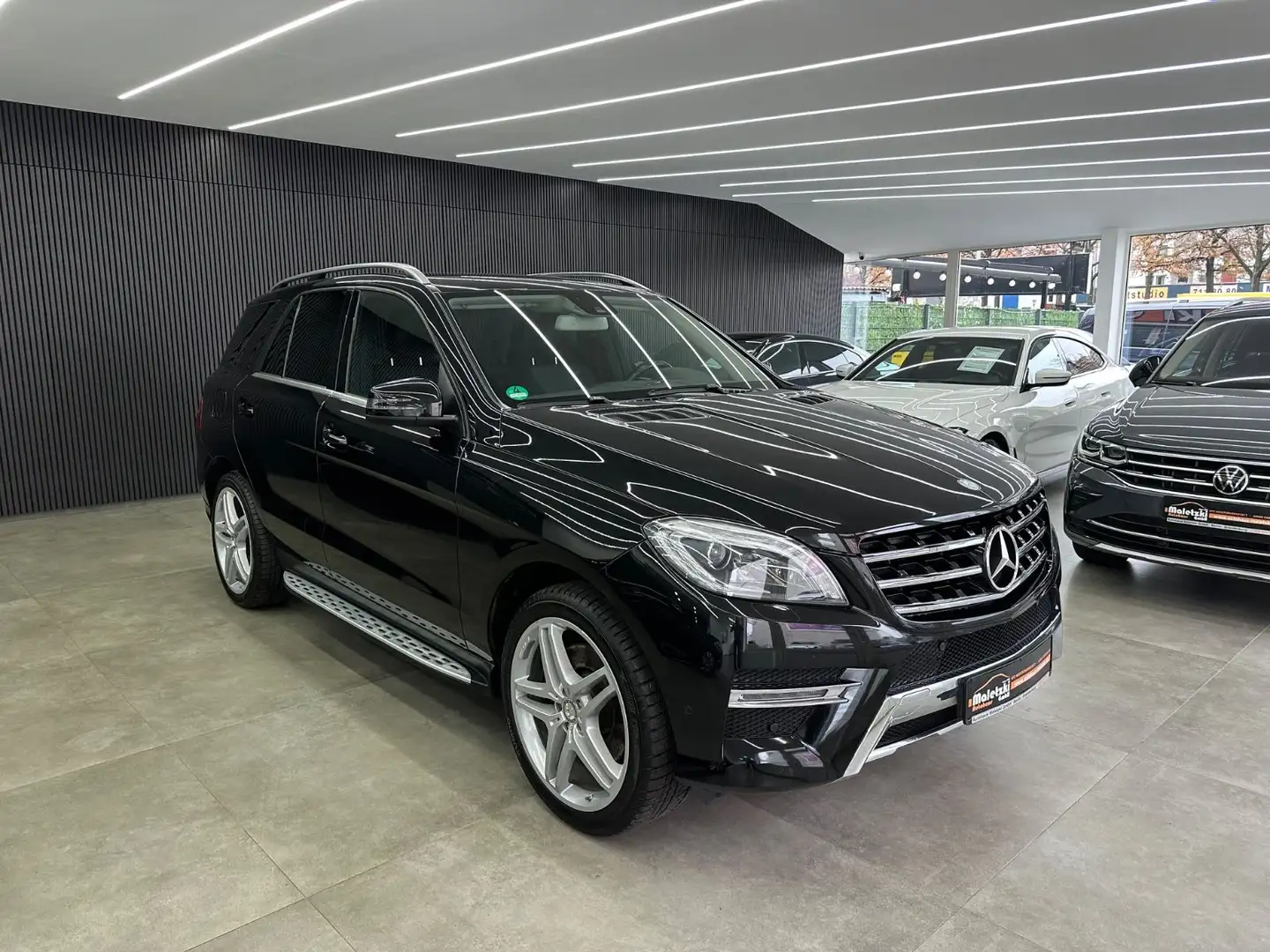 Mercedes-Benz ML 400 4Matic AMG*HarmanKardon*Airmatic*AHK Schwarz - 1