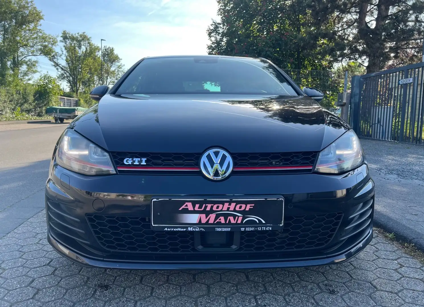 Volkswagen Golf VII Lim. GTI Performance BMT/DSG/Leder Schwarz - 2