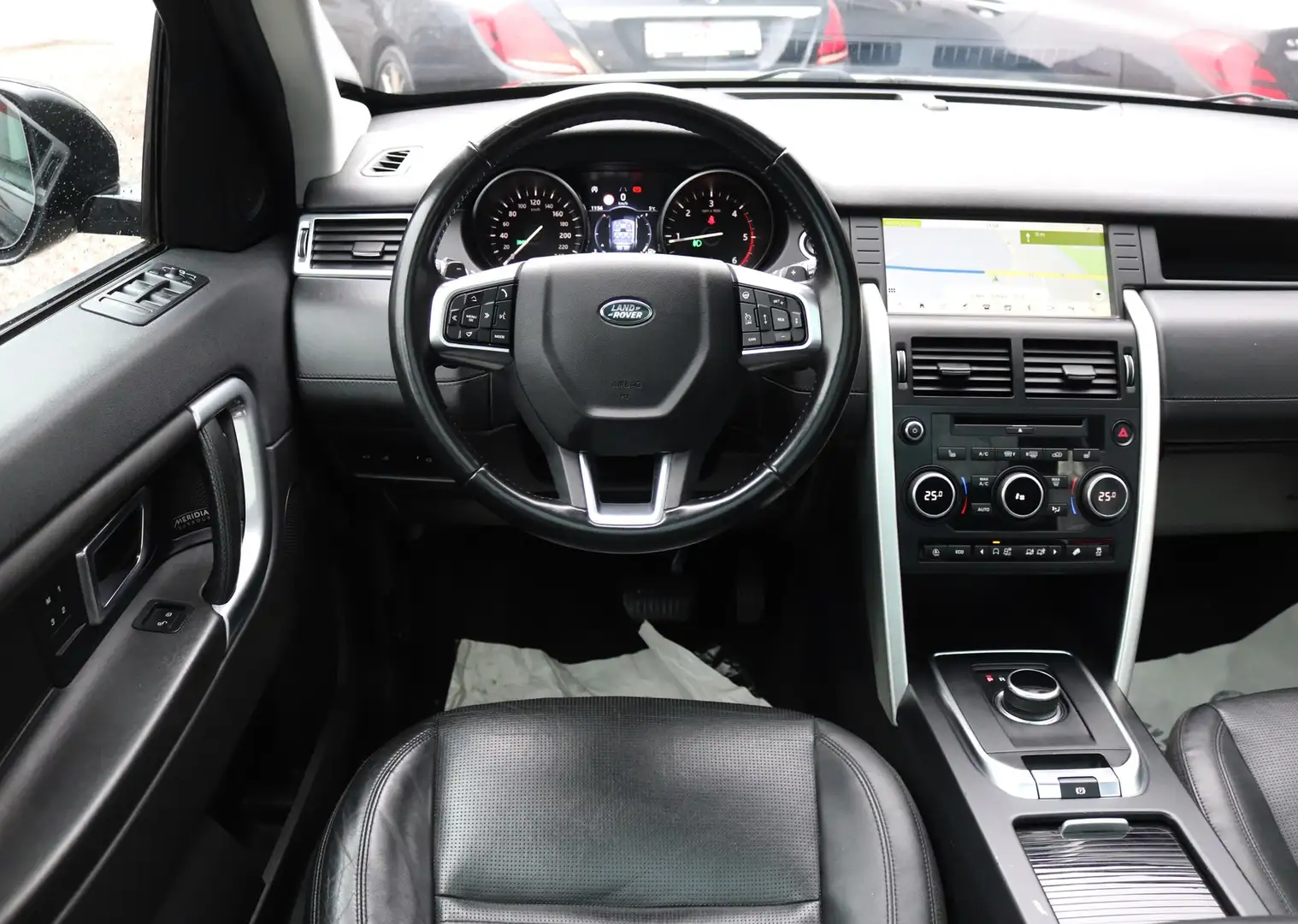 Land Rover Discovery Sport HSE Luxury PANO*360°*MERIDIAN Schwarz - 2