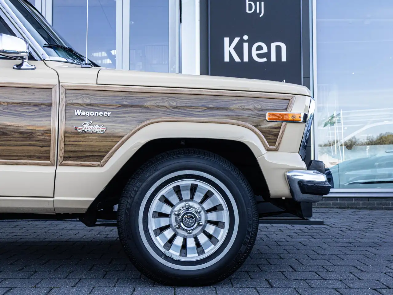 Jeep Wagoneer 5.9 V8 Limited Wagon, foto 5