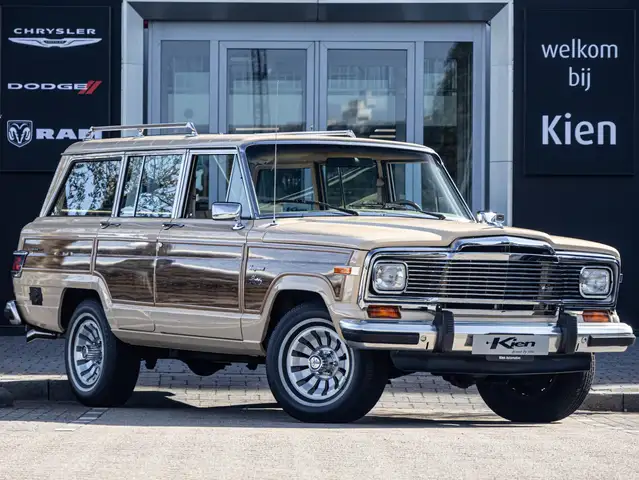 Jeep Wagoneer 5.9 V8 Limited Wagon