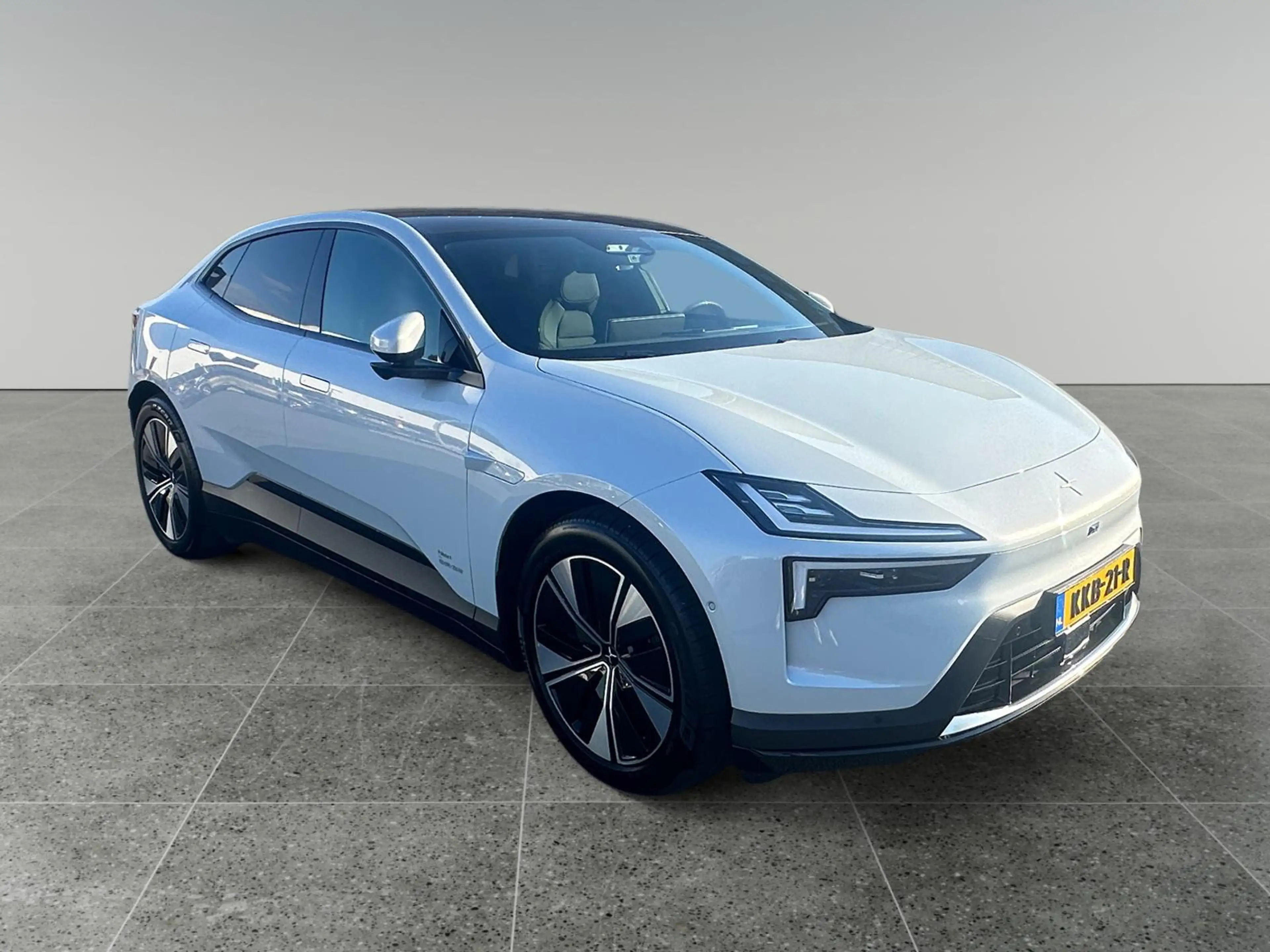 Polestar 4 Long Range Single motor Prime 100 kWh — photo 7