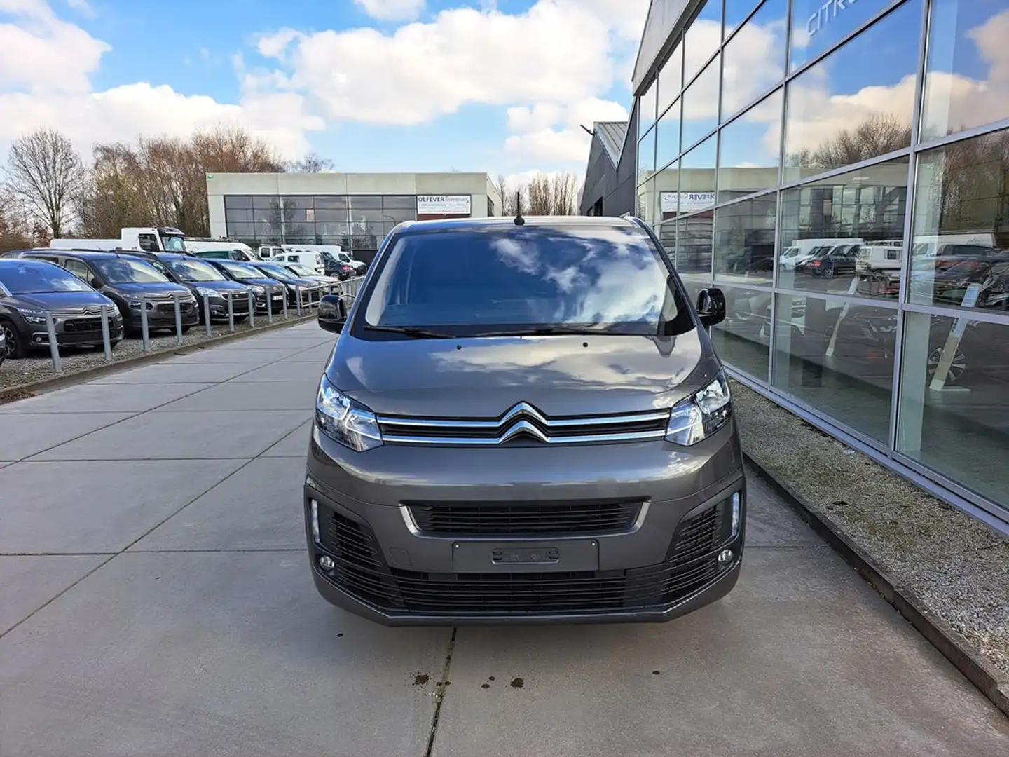 Citroen Jumpy XL 2.0 BlueHDi 145 Driver S&S Grijs - 2