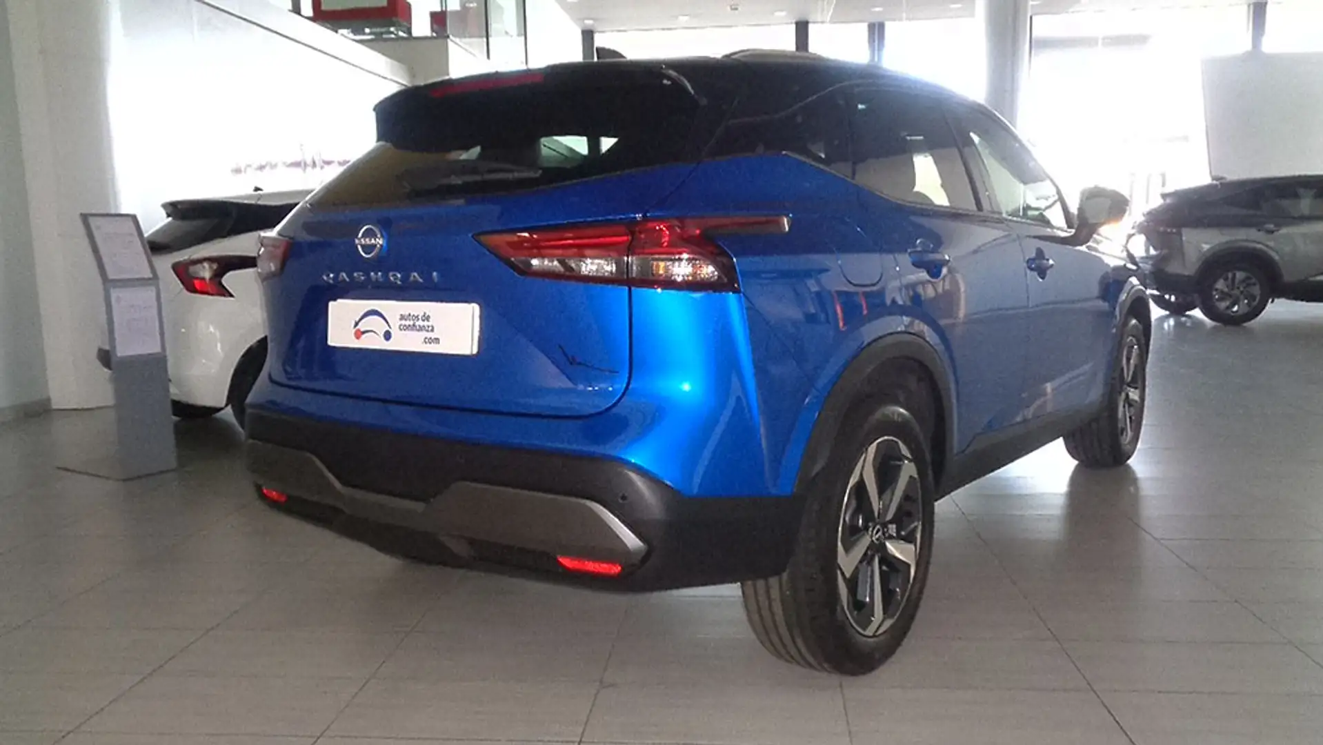 Nissan Qashqai 1.3 DIG-T mHEV 12V N-Connecta 4x2 103kW - 2