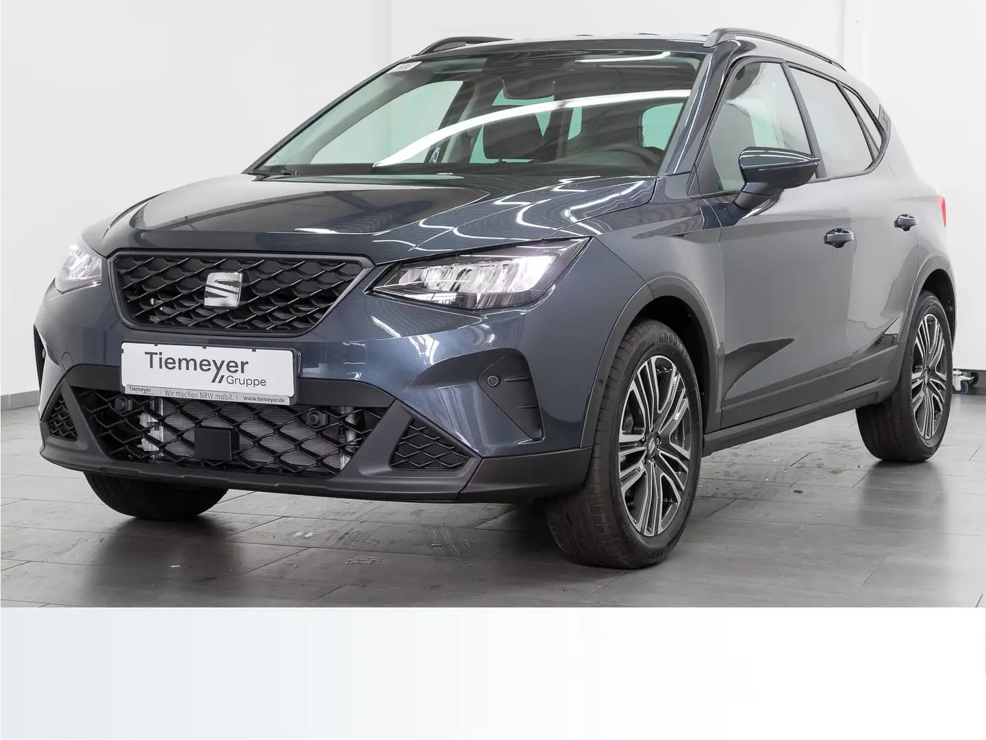 SEAT Arona 1.0 TSI DSG ROAD EDITION REAR VIEW NAVI SI Grau - 2