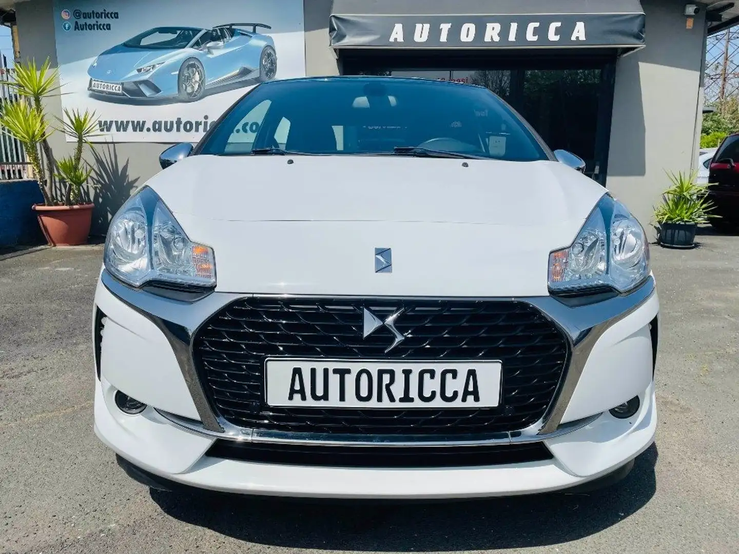 Citroen DS3 1.2 PureTech 82CV FATTURE TAGLIAND*STRAFULL*UNIPRO Bílá - 2