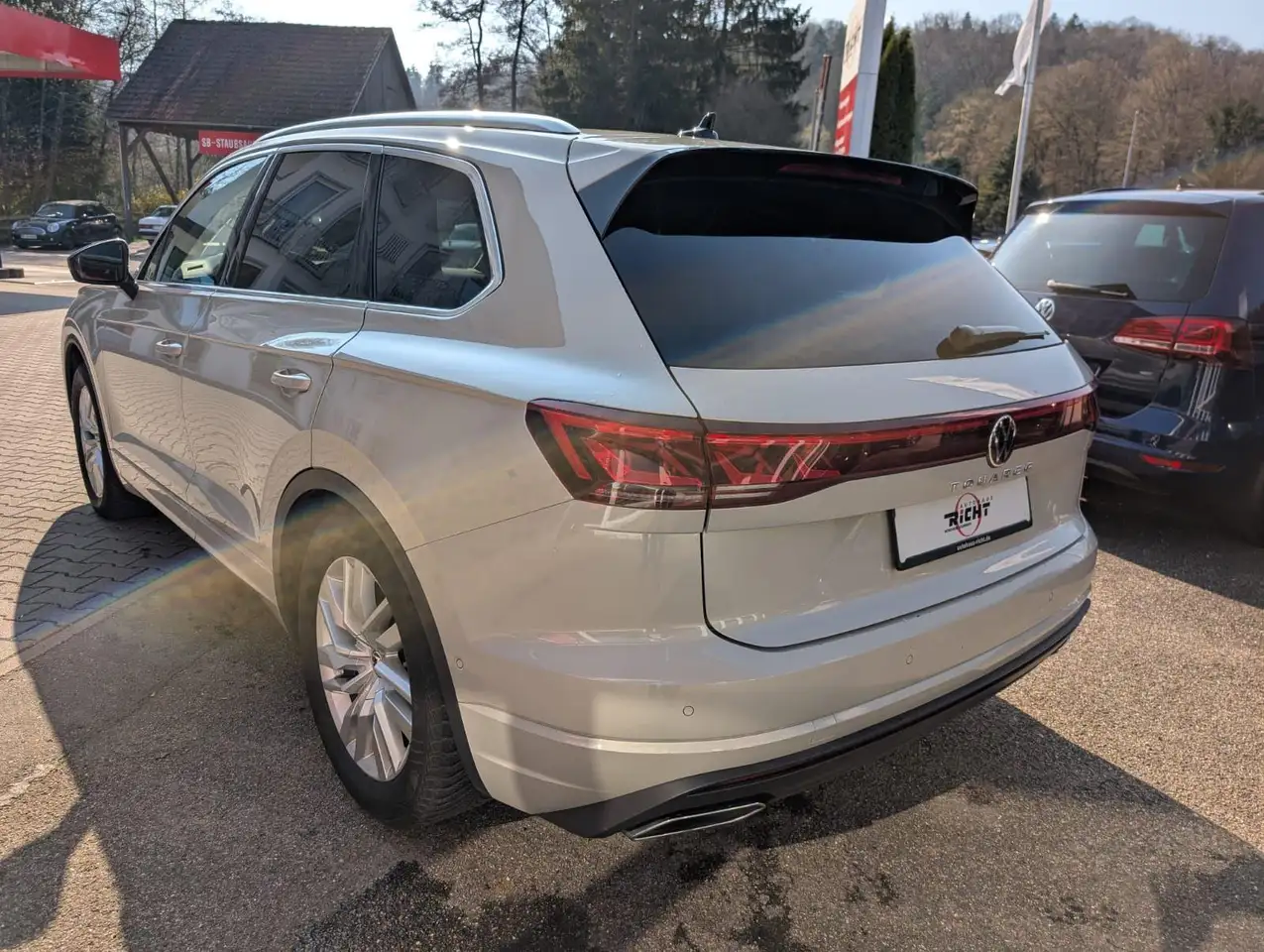 Volkswagen Touareg 3.0TDI Elegance Luft AHK Travel Beh. Front 4
