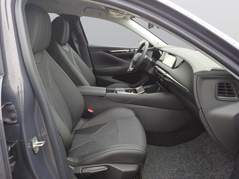 DS Automobiles DS 4 PALLAS BlueHDi 130 — photo 12