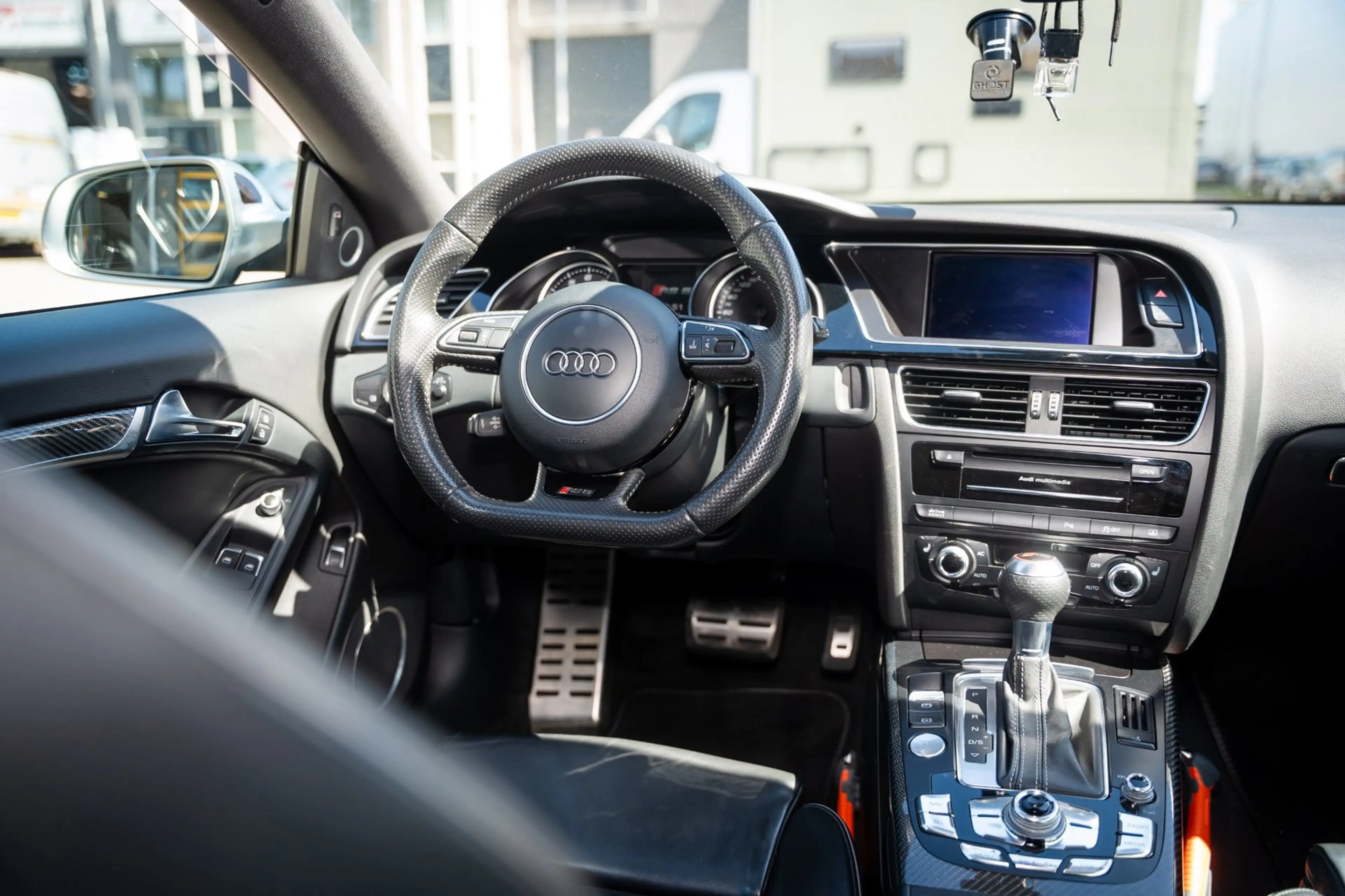 Audi RS5 A5 Coupé 4.2 FSI quattro — photo 16