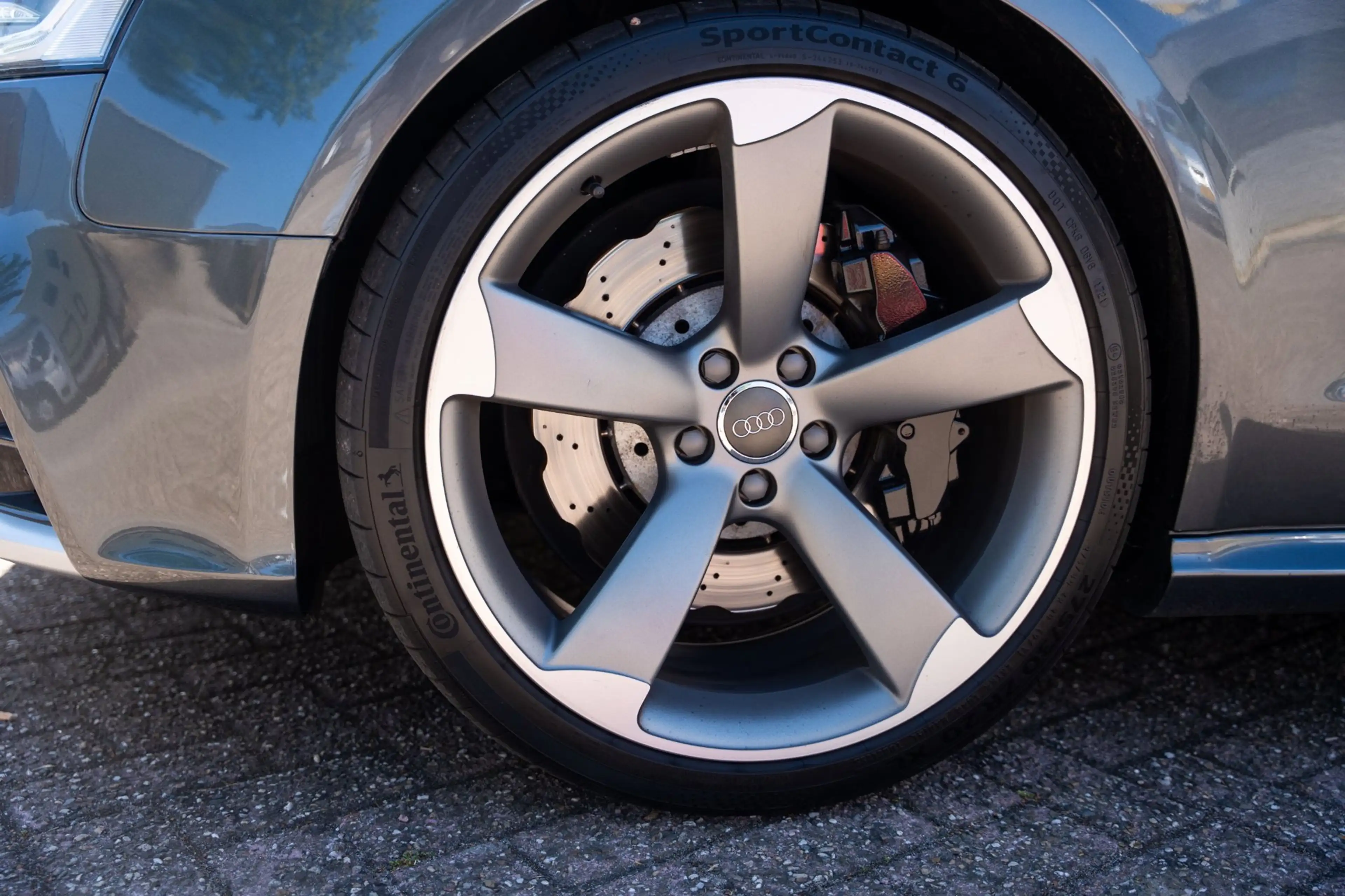 Audi RS5 A5 Coupé 4.2 FSI quattro — photo 10