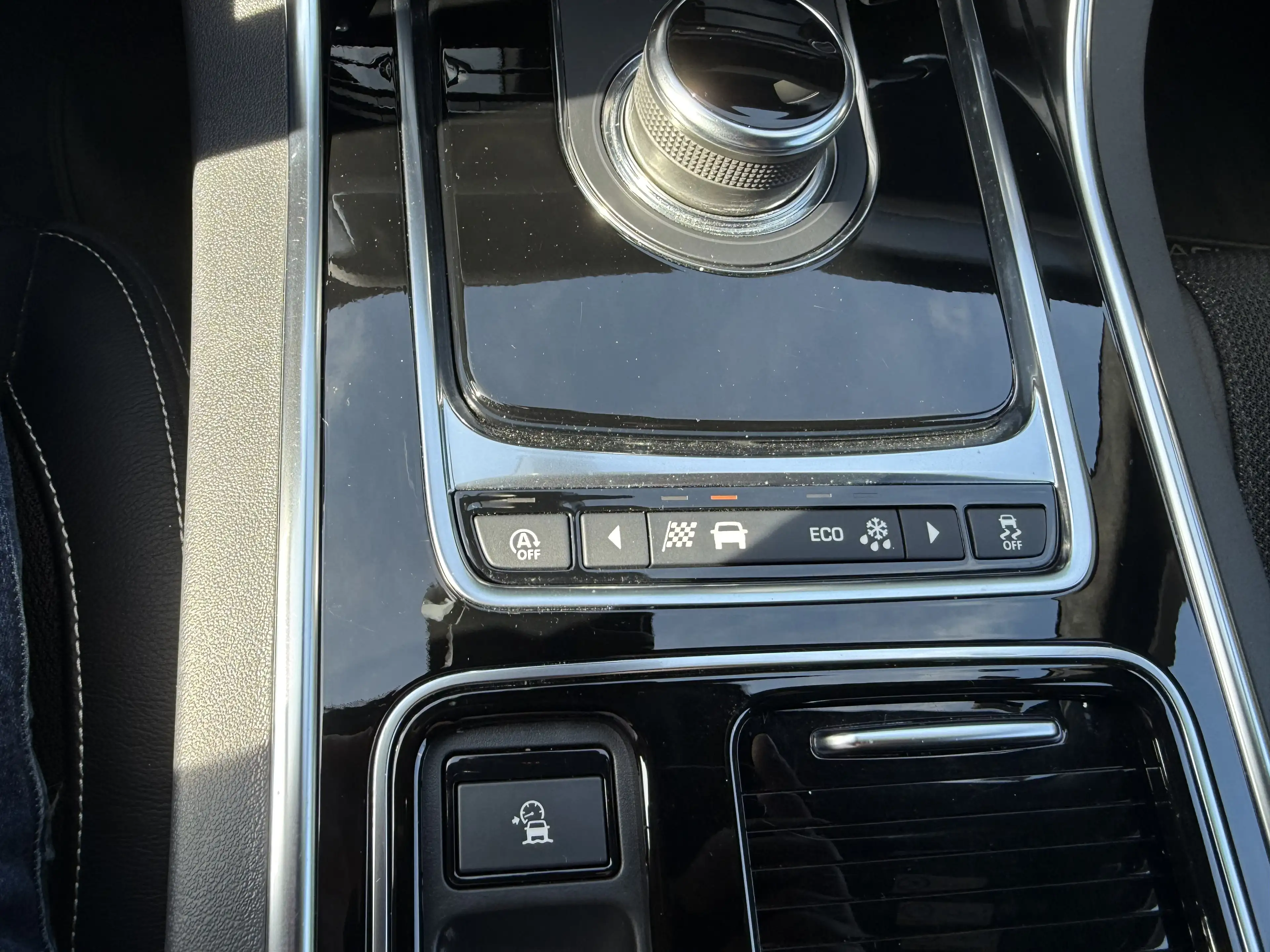 Jaguar XF XF R-Design Sportbrake AWD Allrad EXTRAS — photo 14