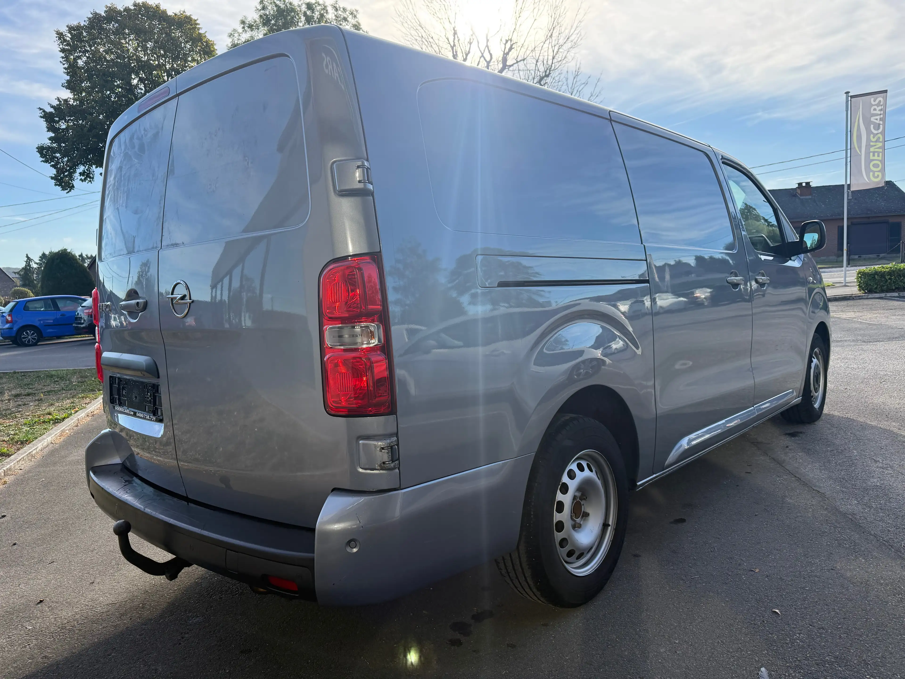 Opel Vivaro 2.0CDTi 3 PLACE UTILITAIRE,TVA RÉCUPÉRABLE,CAMÉRA,RADARS,CRUISE,CLIM,RADIO… — photo 4