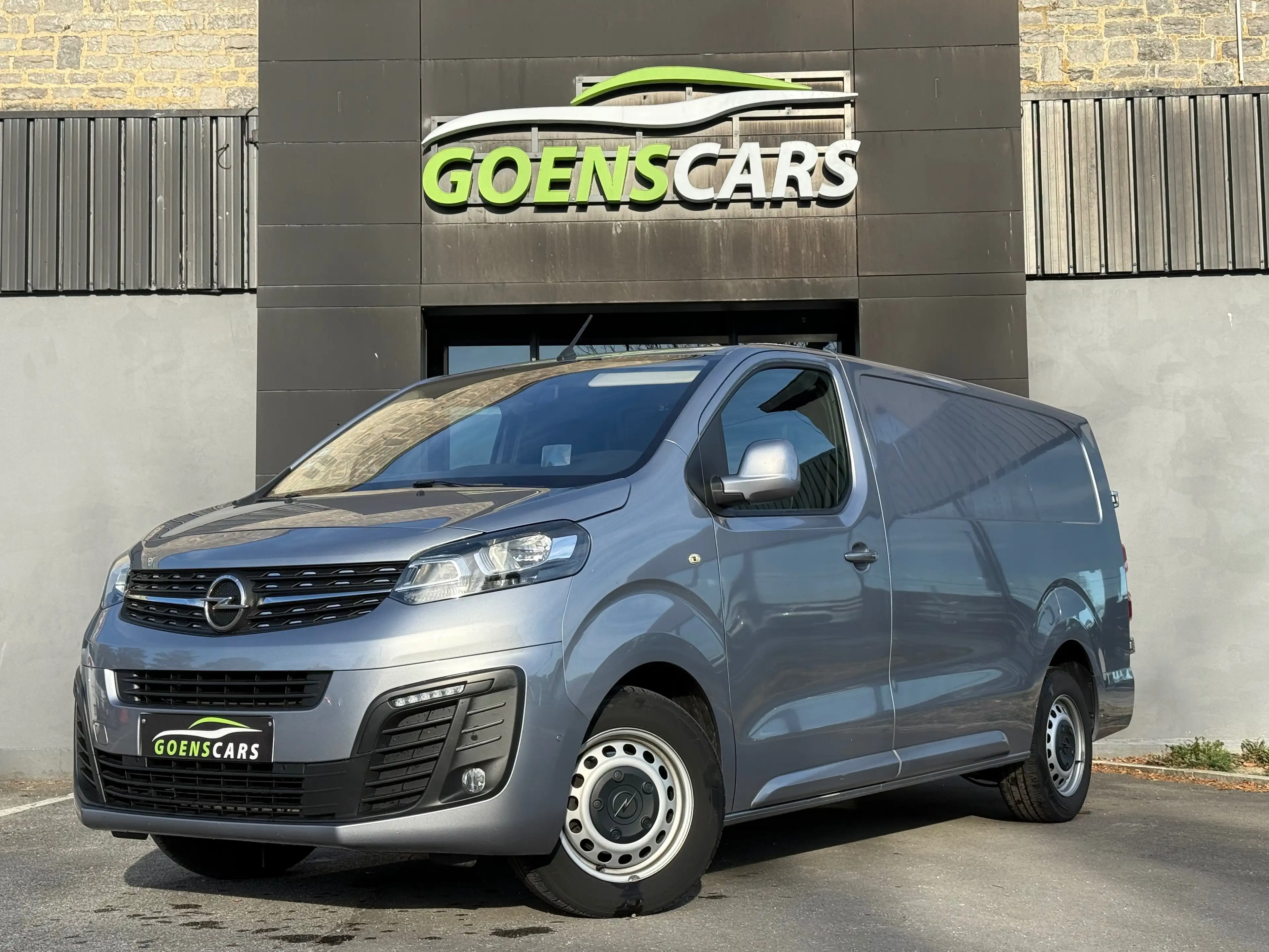 Opel Vivaro 2.0CDTi 3 PLACE UTILITAIRE,TVA RÉCUPÉRABLE,CAMÉRA,RADARS,CRUISE,CLIM,RADIO…