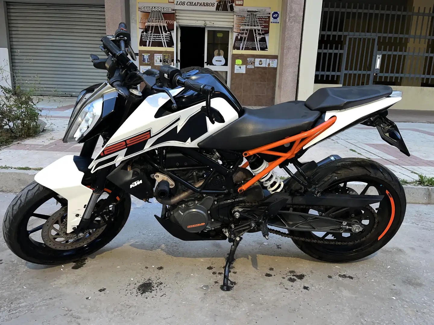 KTM 125 Duke Naranja - 1