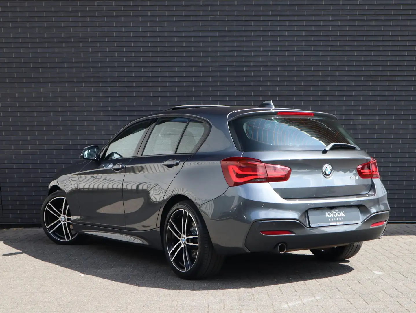 BMW 118 1-serie 118i M Sport High Executive Grigio - 2