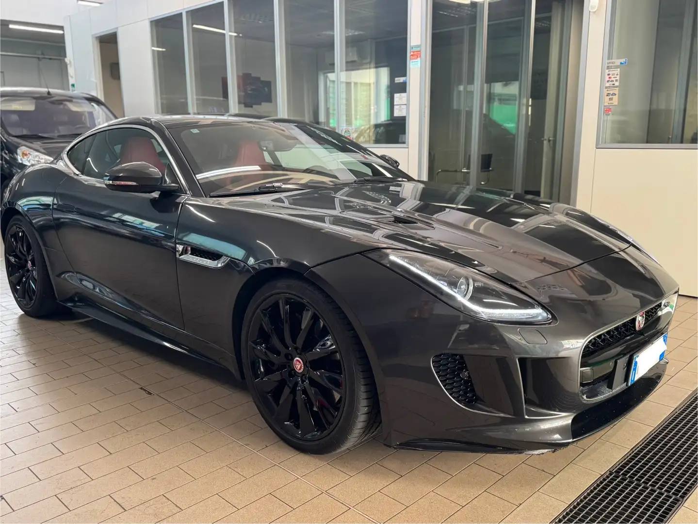 Jaguar F-Type Coupe 5.0 V8 R awd auto SUPERCHARGED Gris - 1