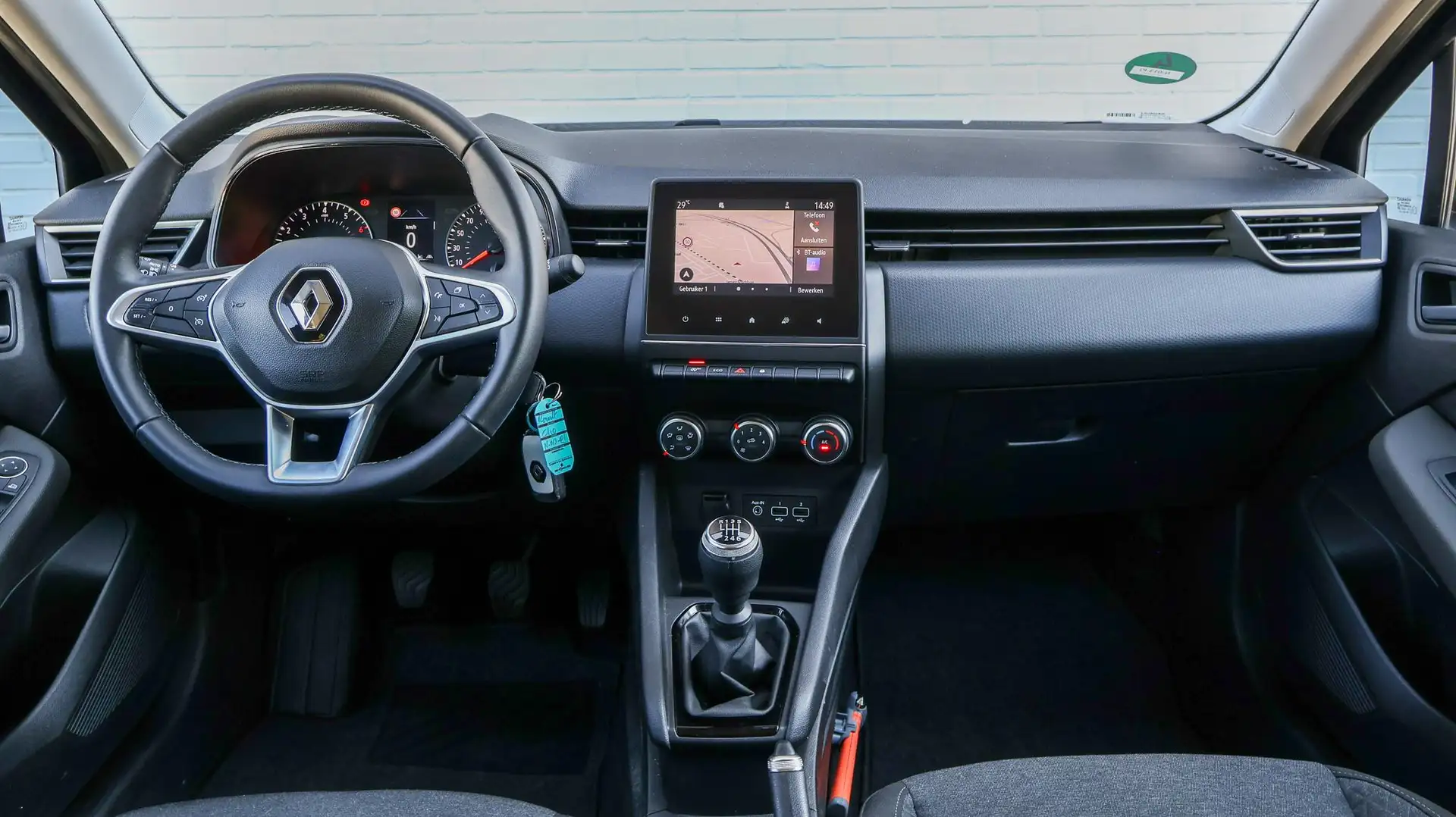 Renault Clio 1.0 TCe Zen Zwart - 2