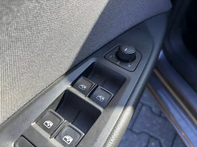 Seat Leon view 8