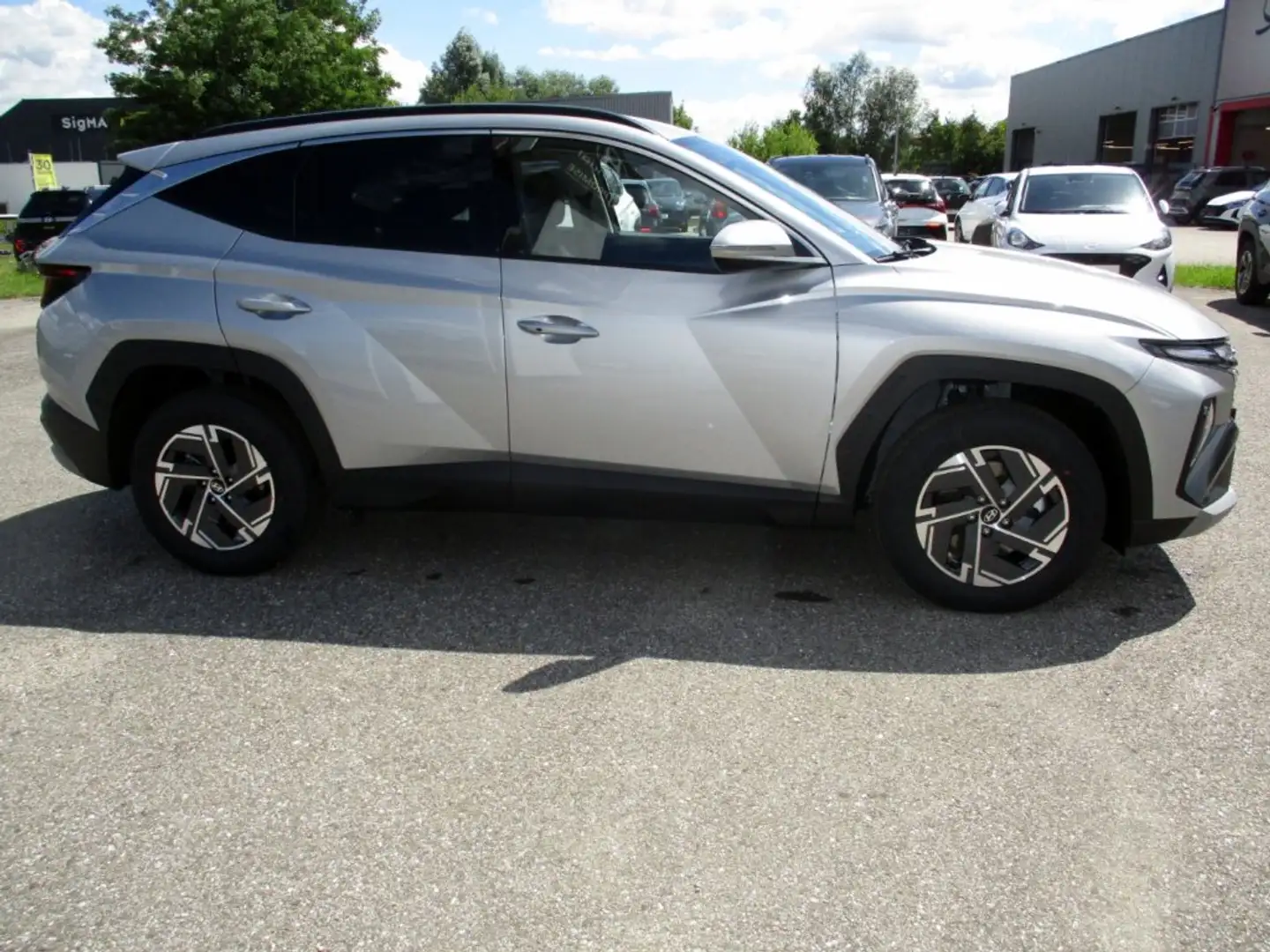 Hyundai TUCSON NX4 Jubile 1,6 T-GDi 2WD 48V t5bj1 Silber - 2