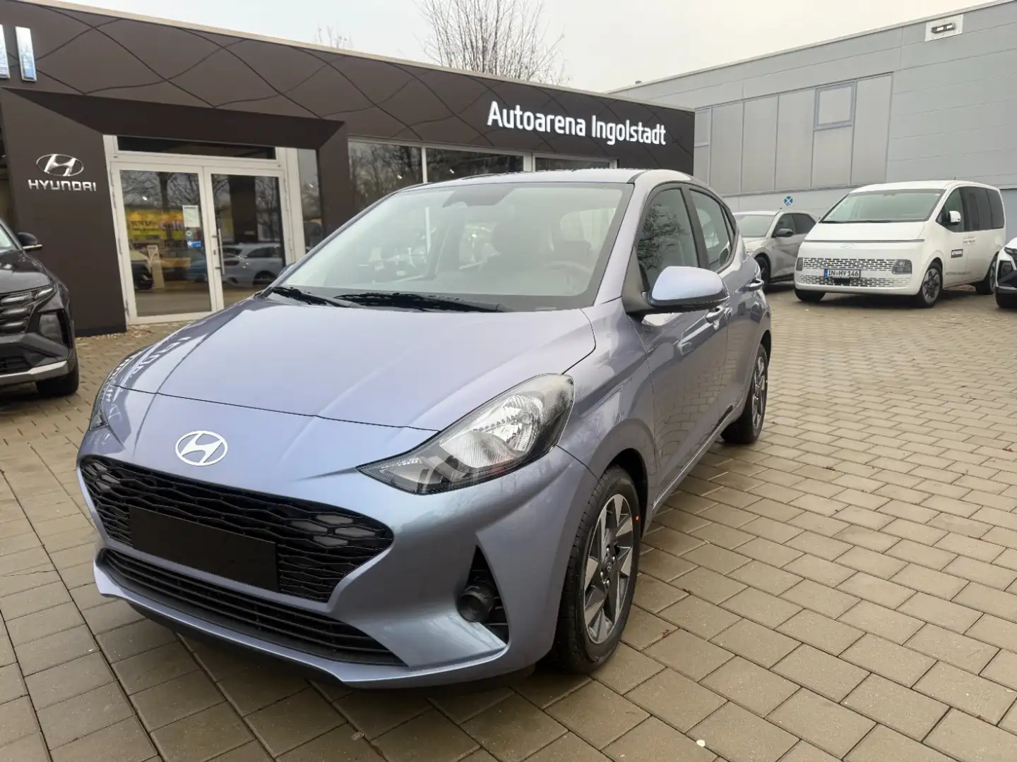 Hyundai i10 1.0 Trend FLA SpurH LM KlimaA Navi PDC AUT Blau - 2